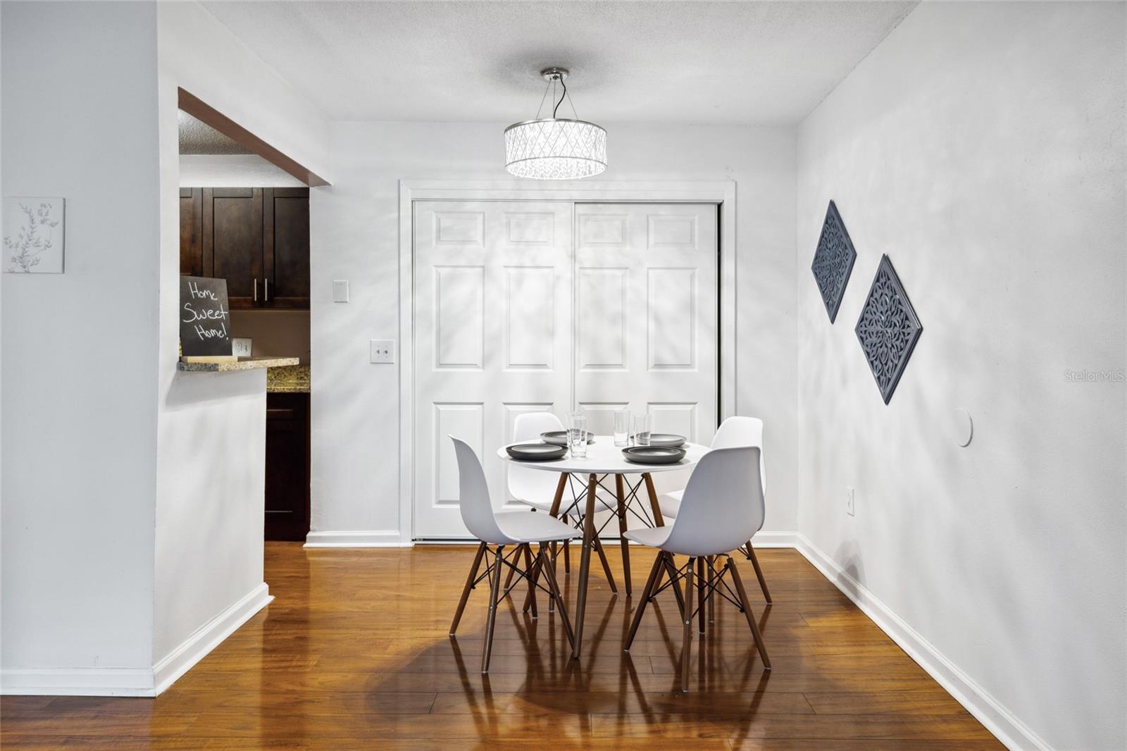 Image 14 of 18 For 1700 16th Court P24