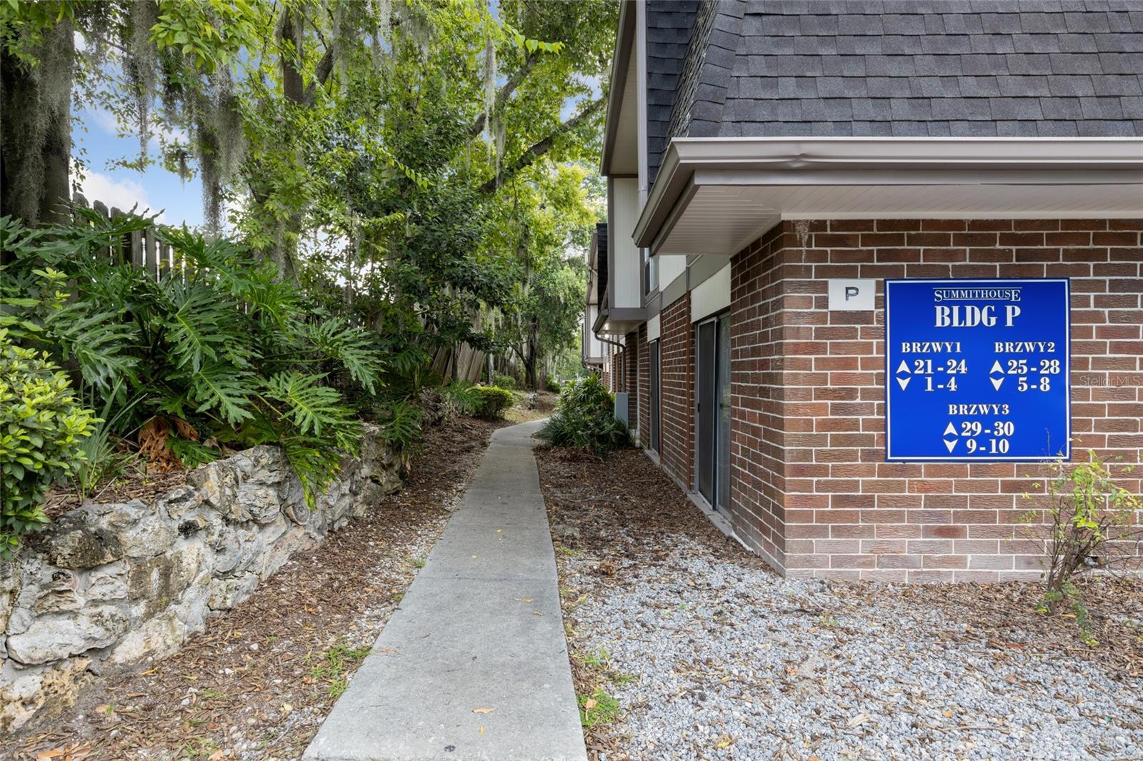 Image 2 of 18 For 1700 16th Court P24