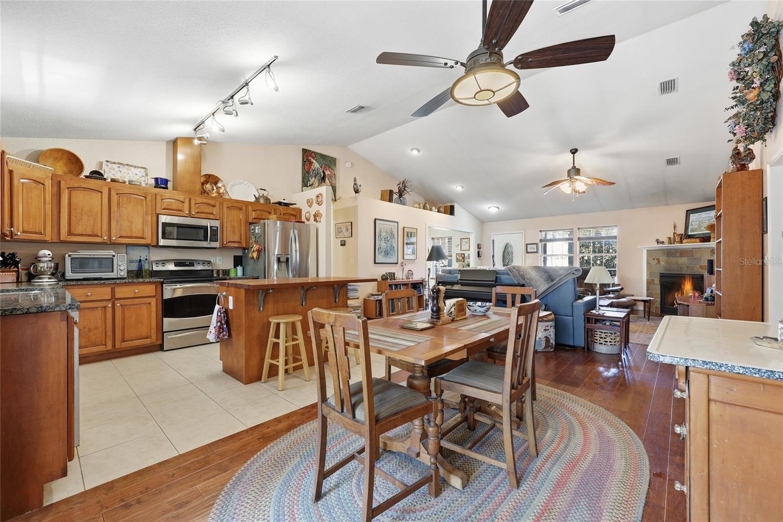 Image 8 of 49 For 27471 173rd Terrace