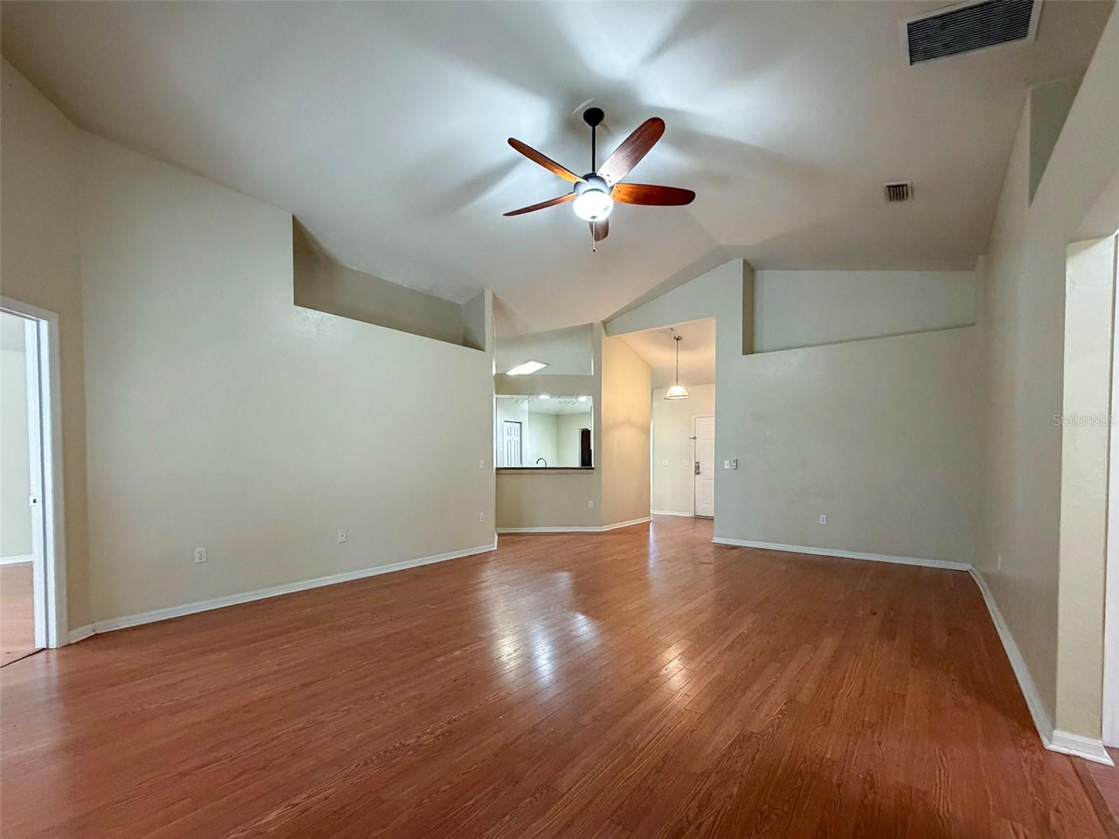 Image 10 of 34 For 2131 52nd Place