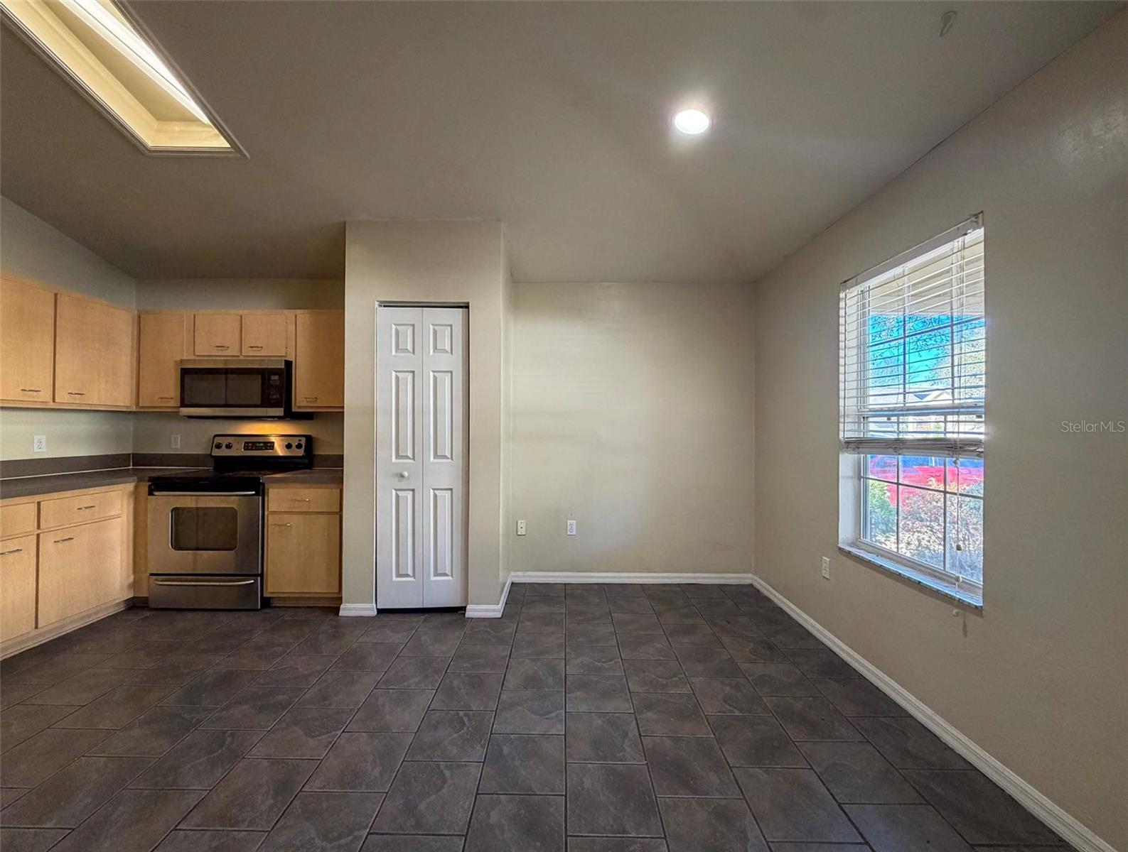 Image 2 of 34 For 2131 52nd Place