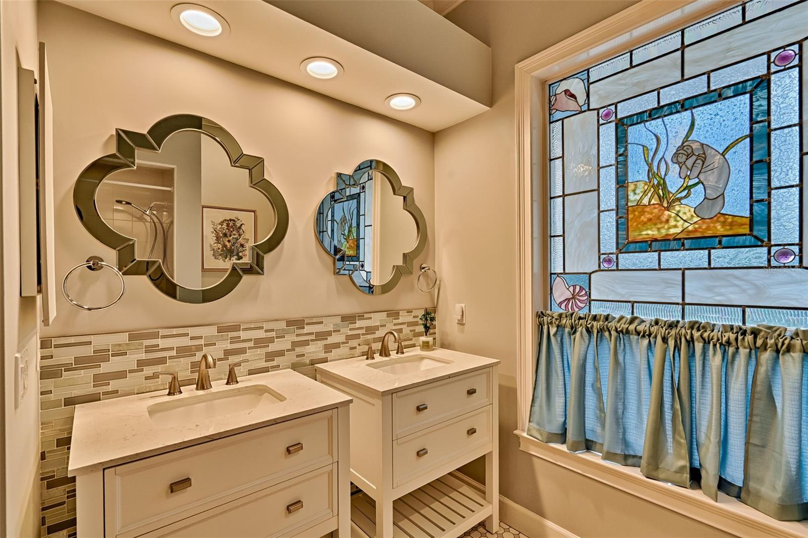 Image 31 of 64 For 10505 41st Place