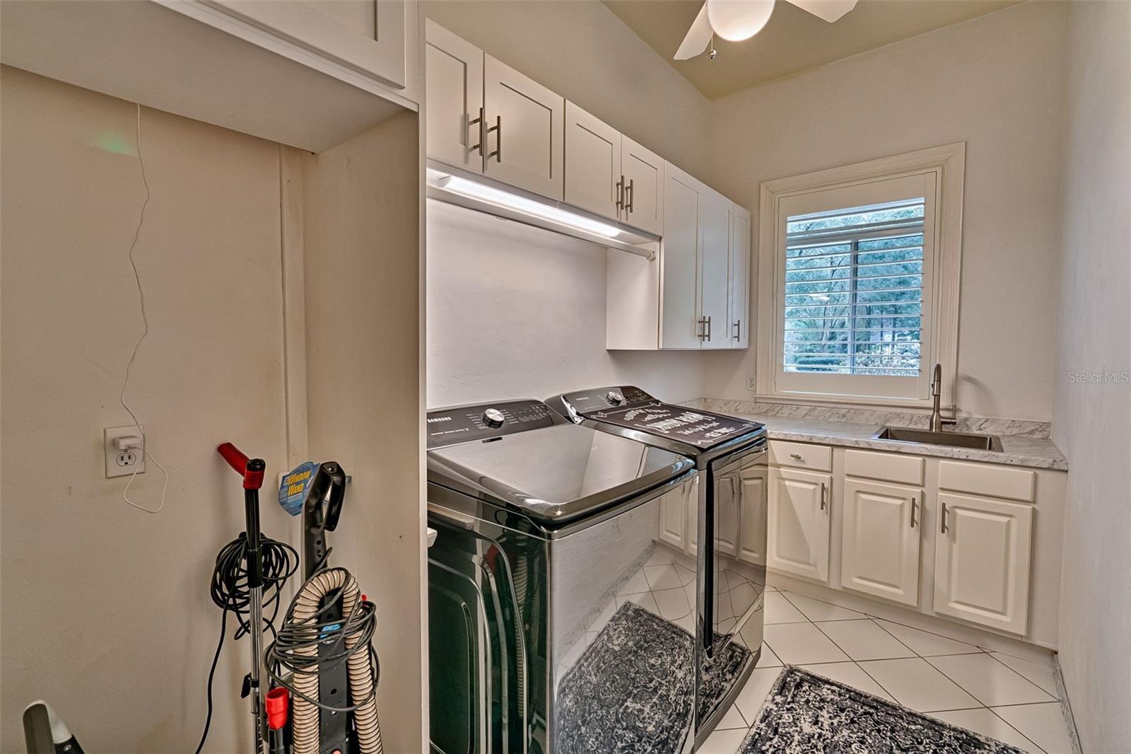 Image 37 of 64 For 10505 41st Place