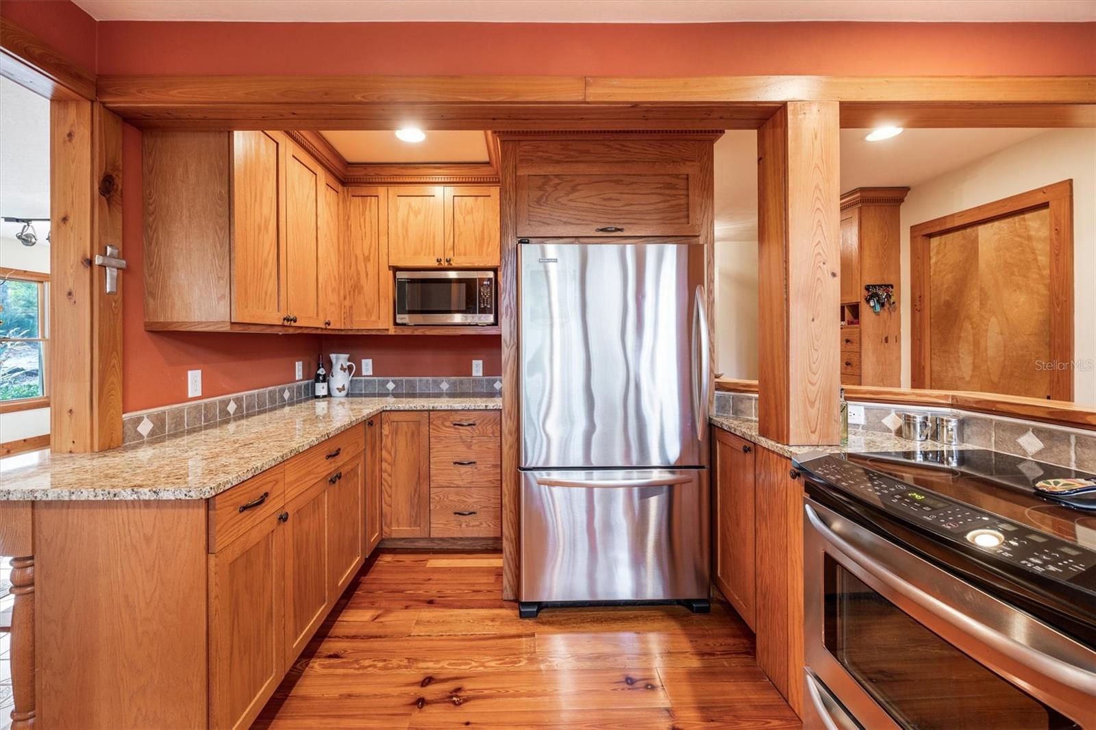 Image 13 of 72 For 22675 75th Avenue Road