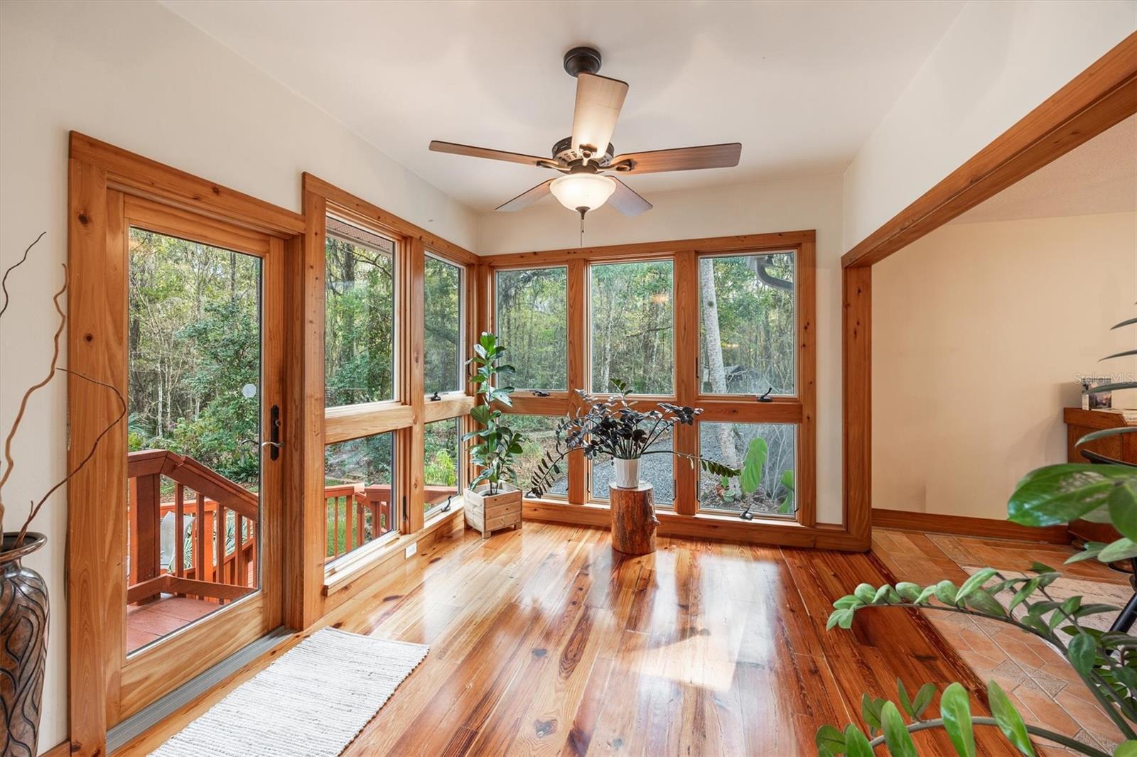 Image 19 of 72 For 22675 75th Avenue Road