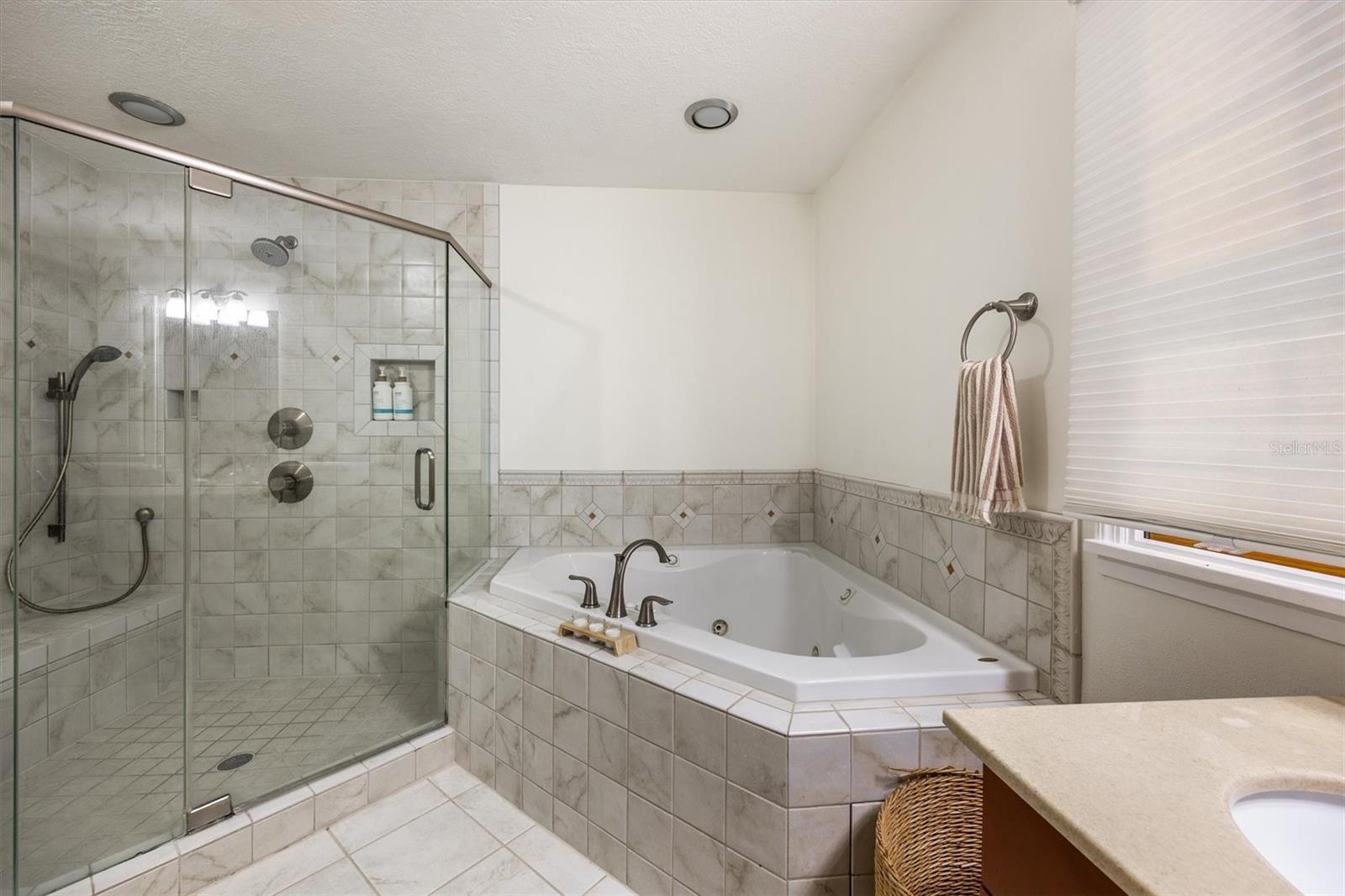 Image 32 of 72 For 22675 75th Avenue Road