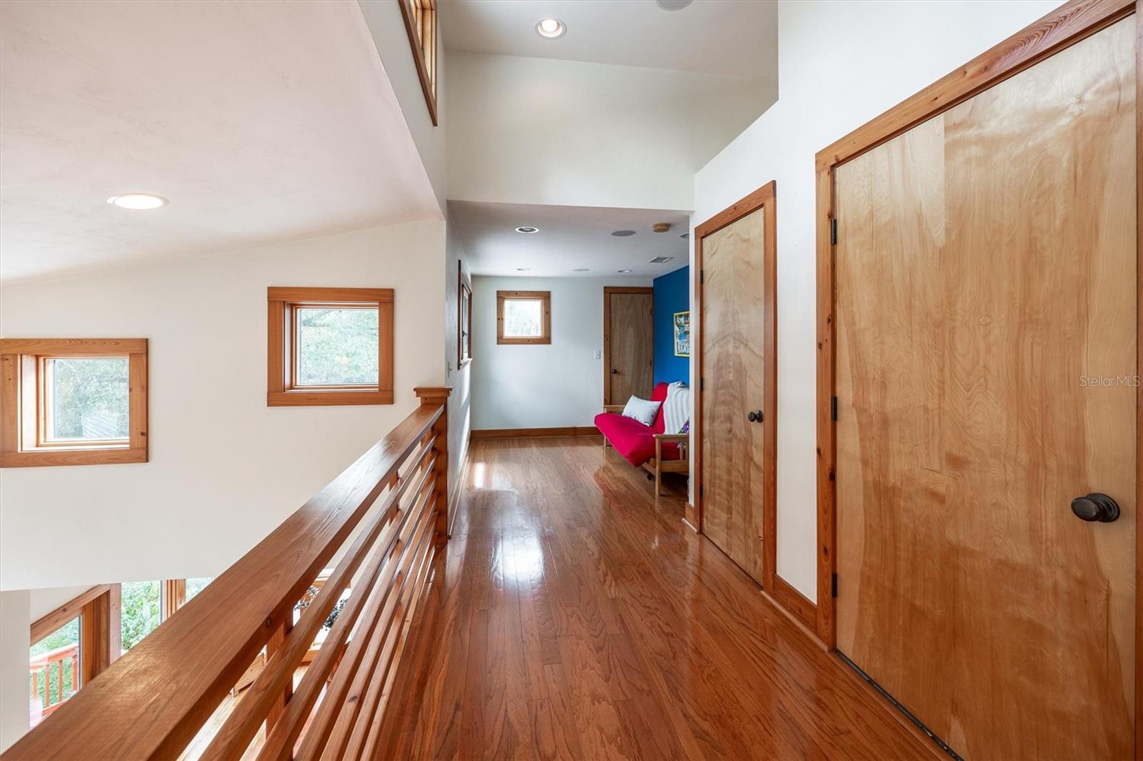 Image 37 of 72 For 22675 75th Avenue Road
