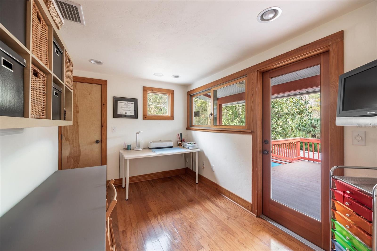 Image 45 of 72 For 22675 75th Avenue Road