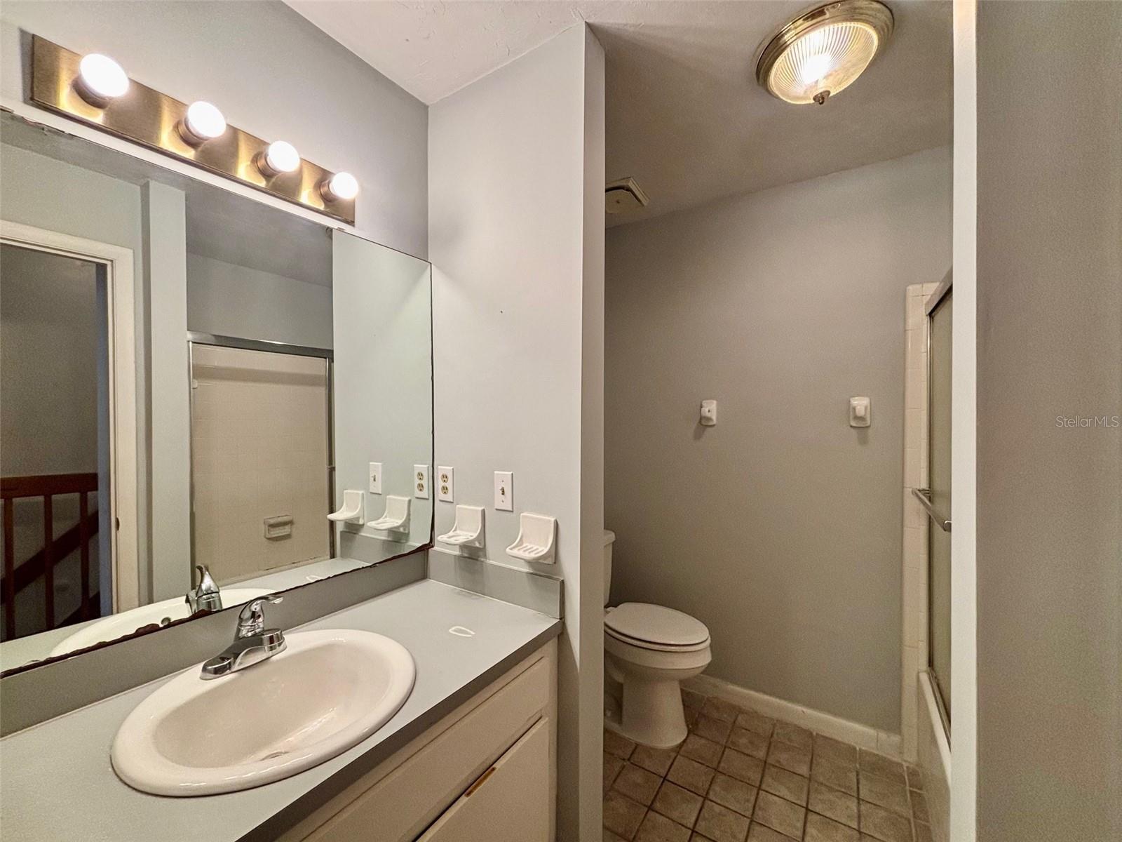 Image 12 of 19 For 4009 20th Lane