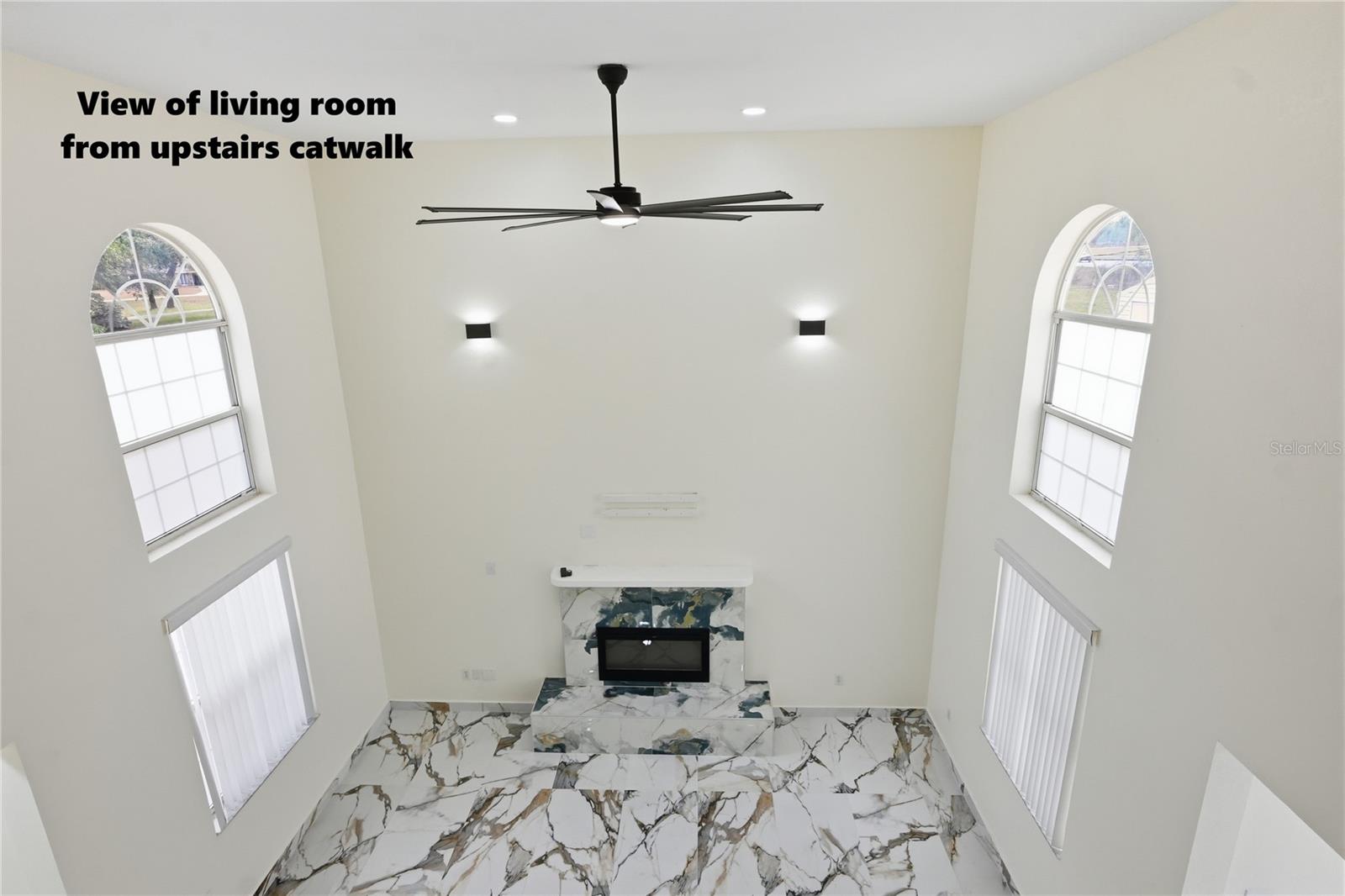 Image 10 of 39 For 174 Clubview Circle