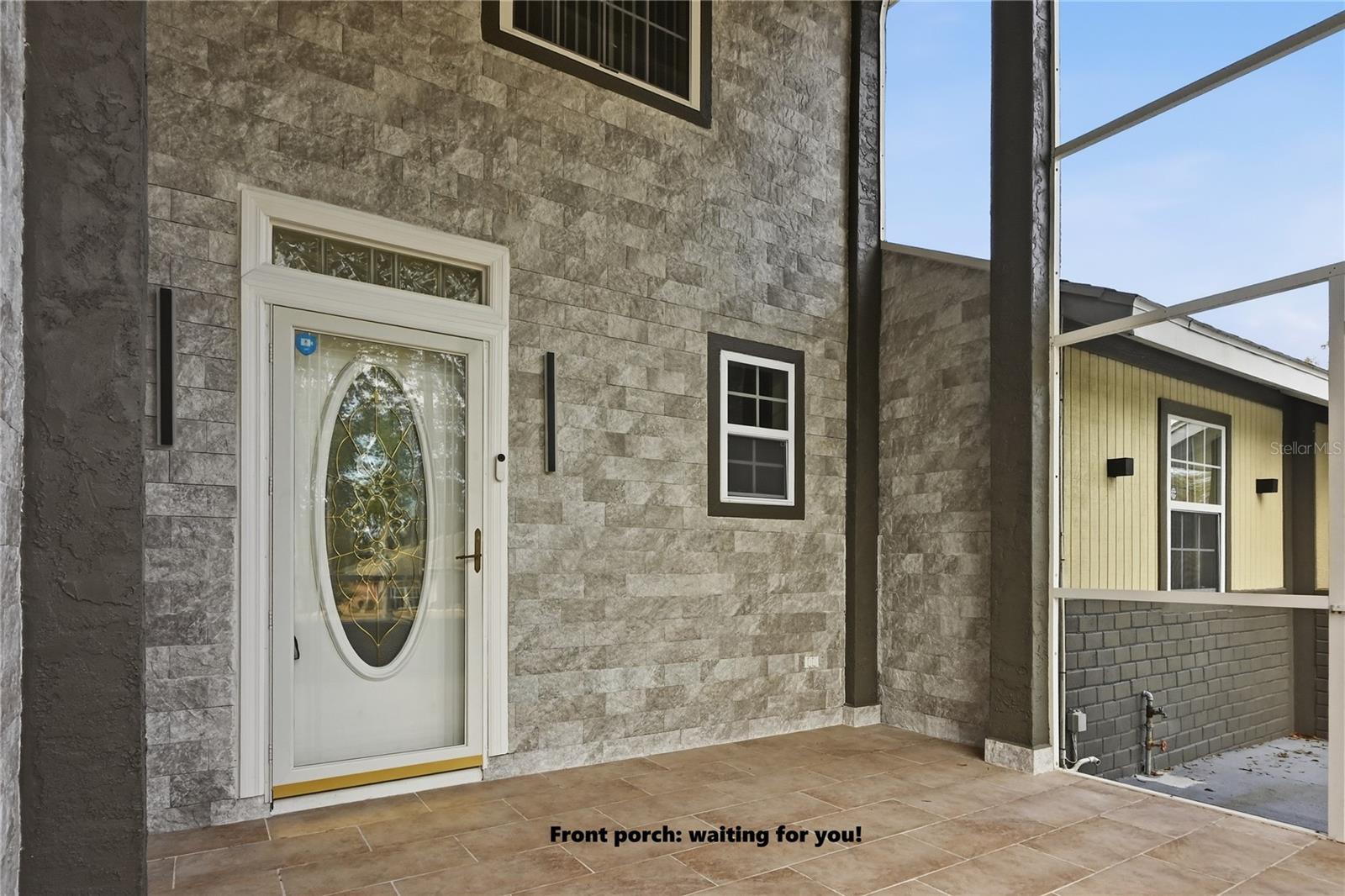 Image 2 of 39 For 174 Clubview Circle