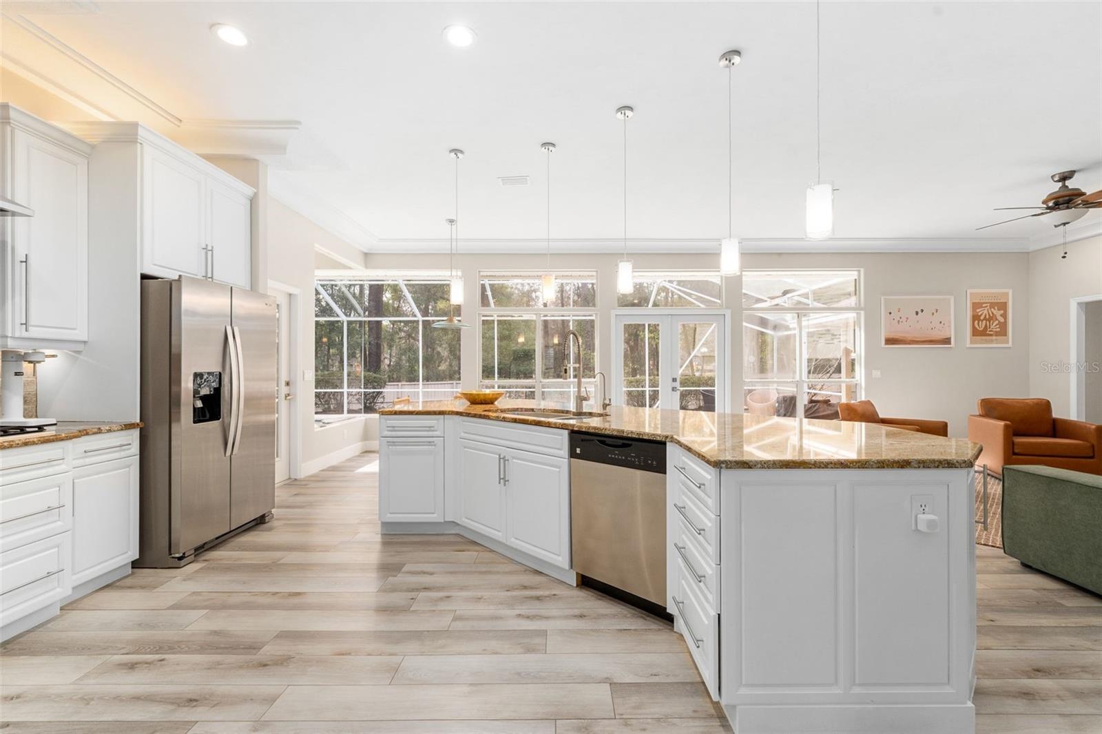 Listing photo id 9 for 8966 44th Lane