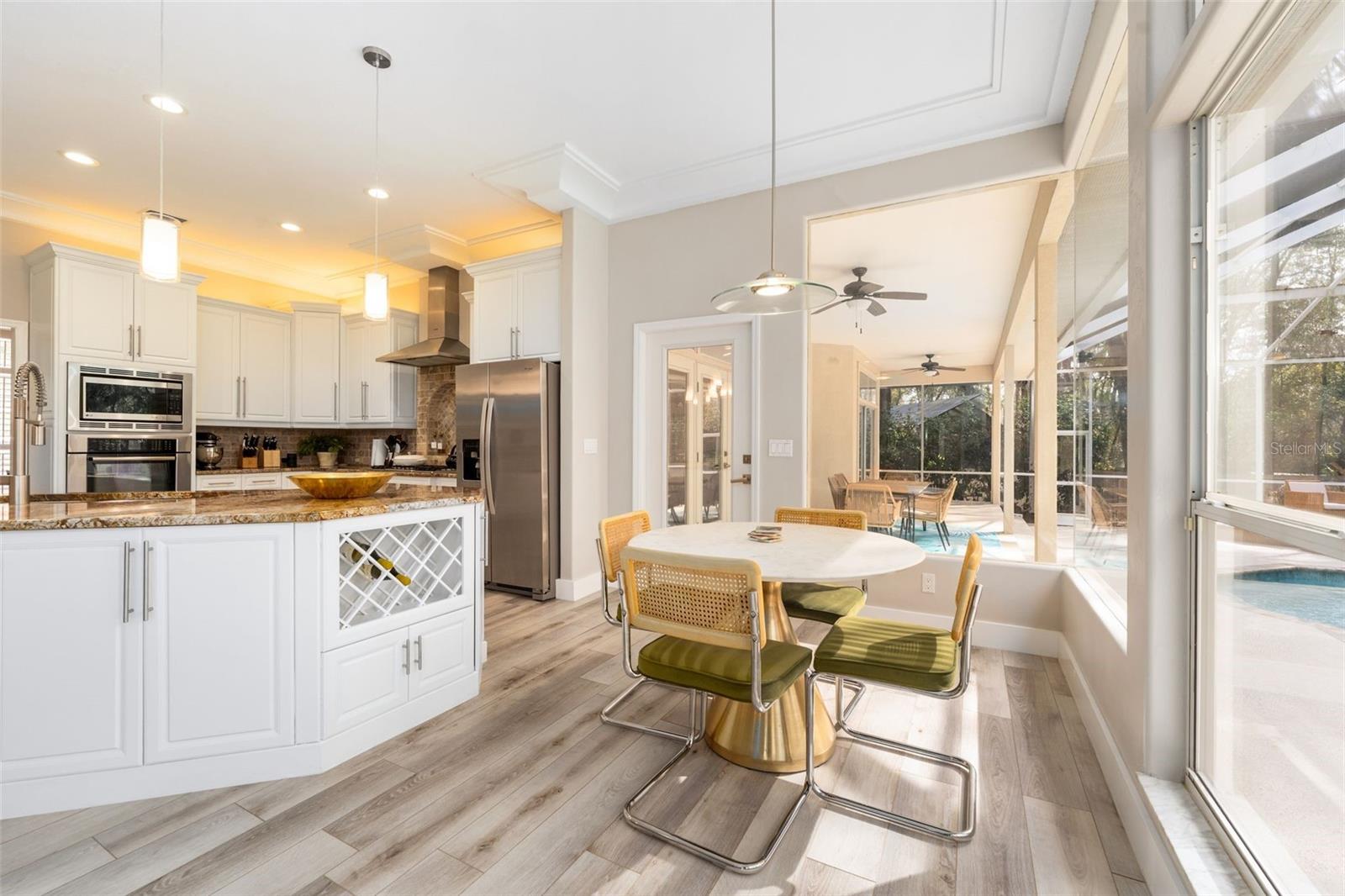 Listing photo id 14 for 8966 44th Lane