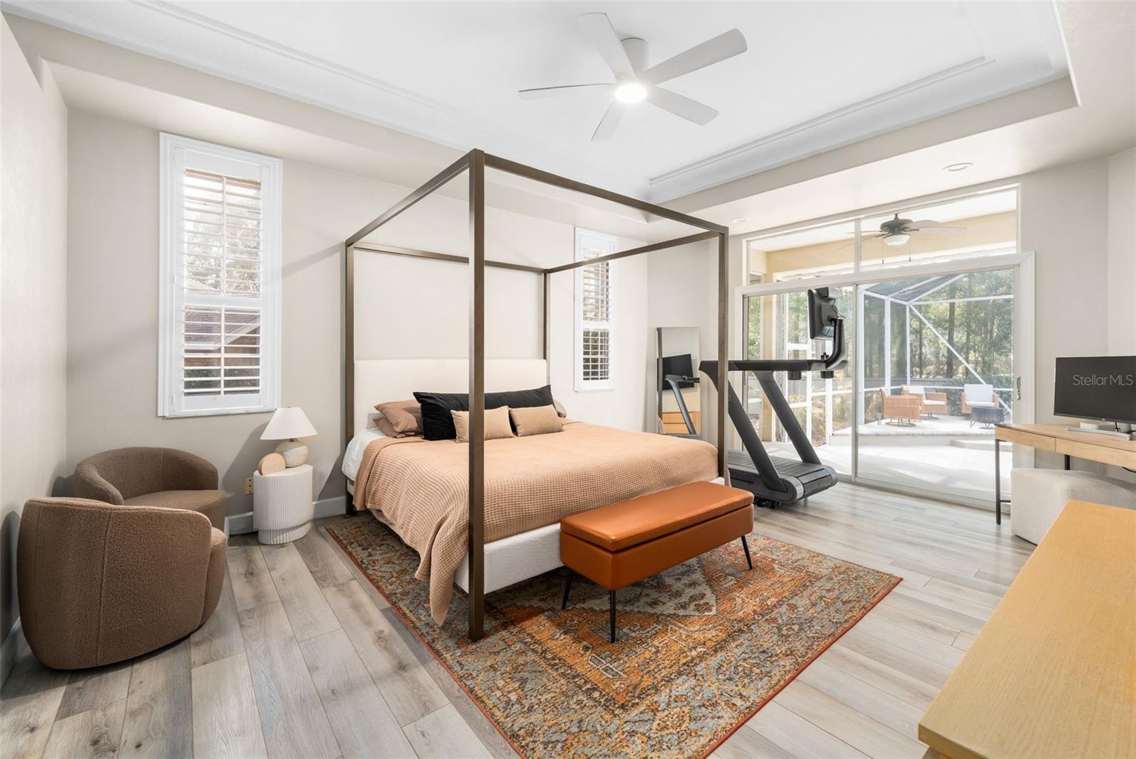 Listing photo id 19 for 8966 44th Lane