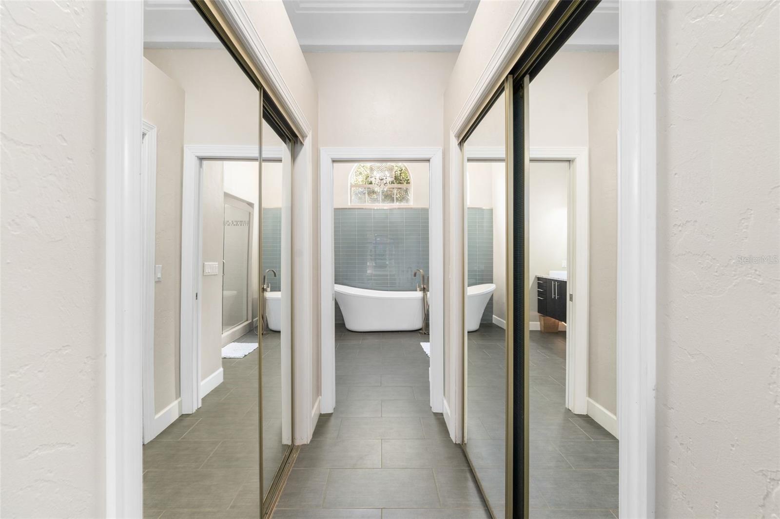 Listing photo id 21 for 8966 44th Lane