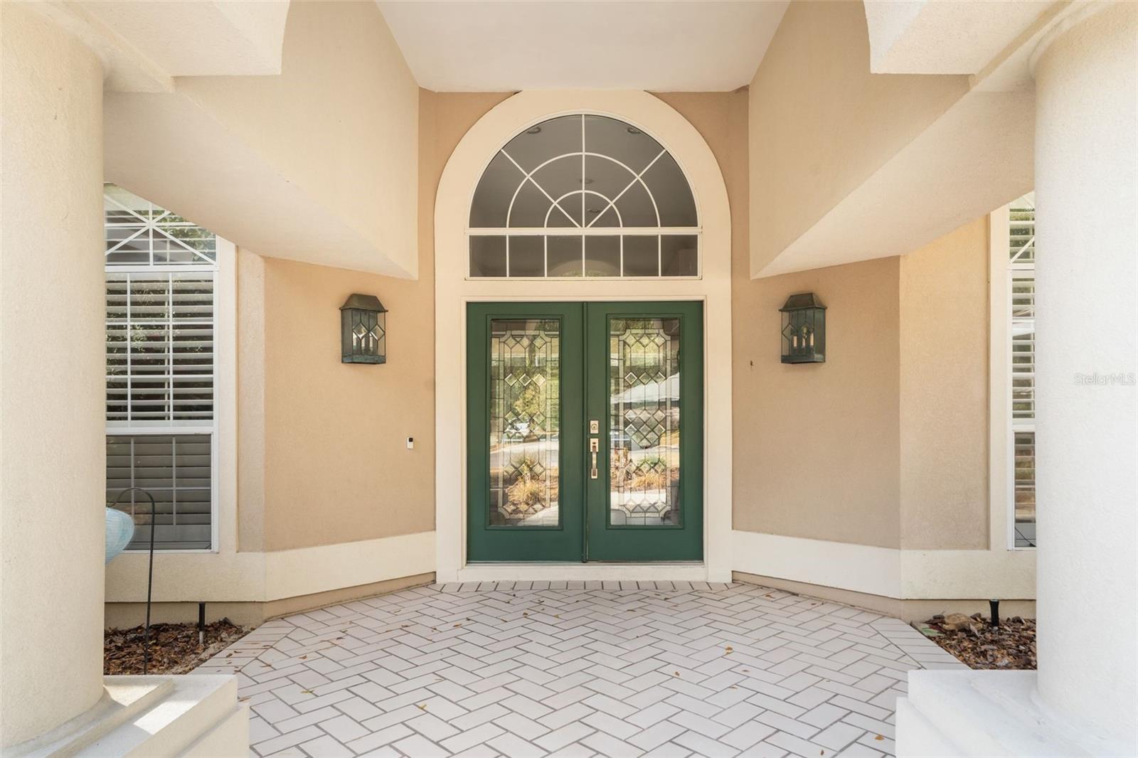 Listing photo id 1 for 8966 44th Lane