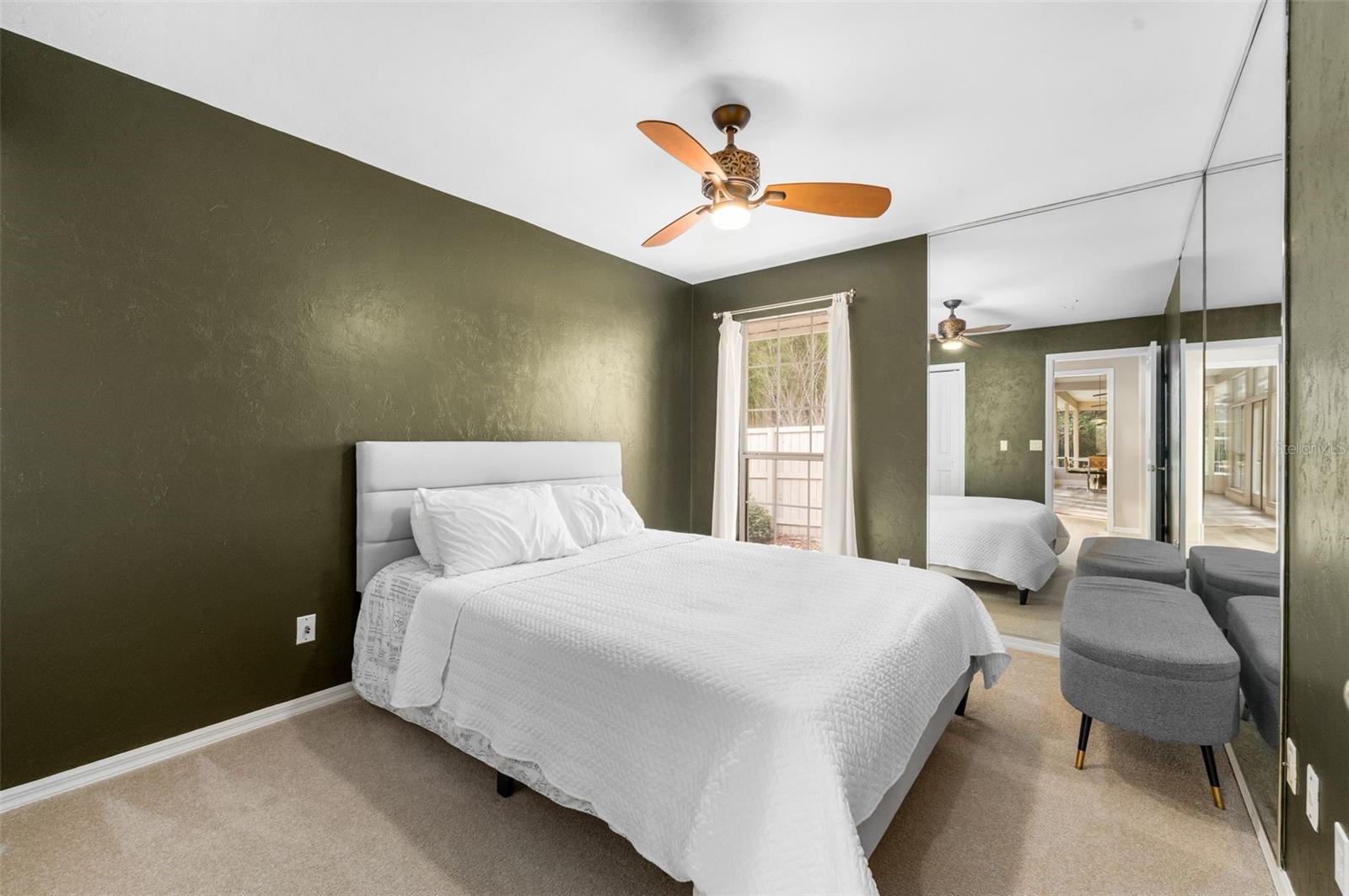 Listing photo id 32 for 8966 44th Lane