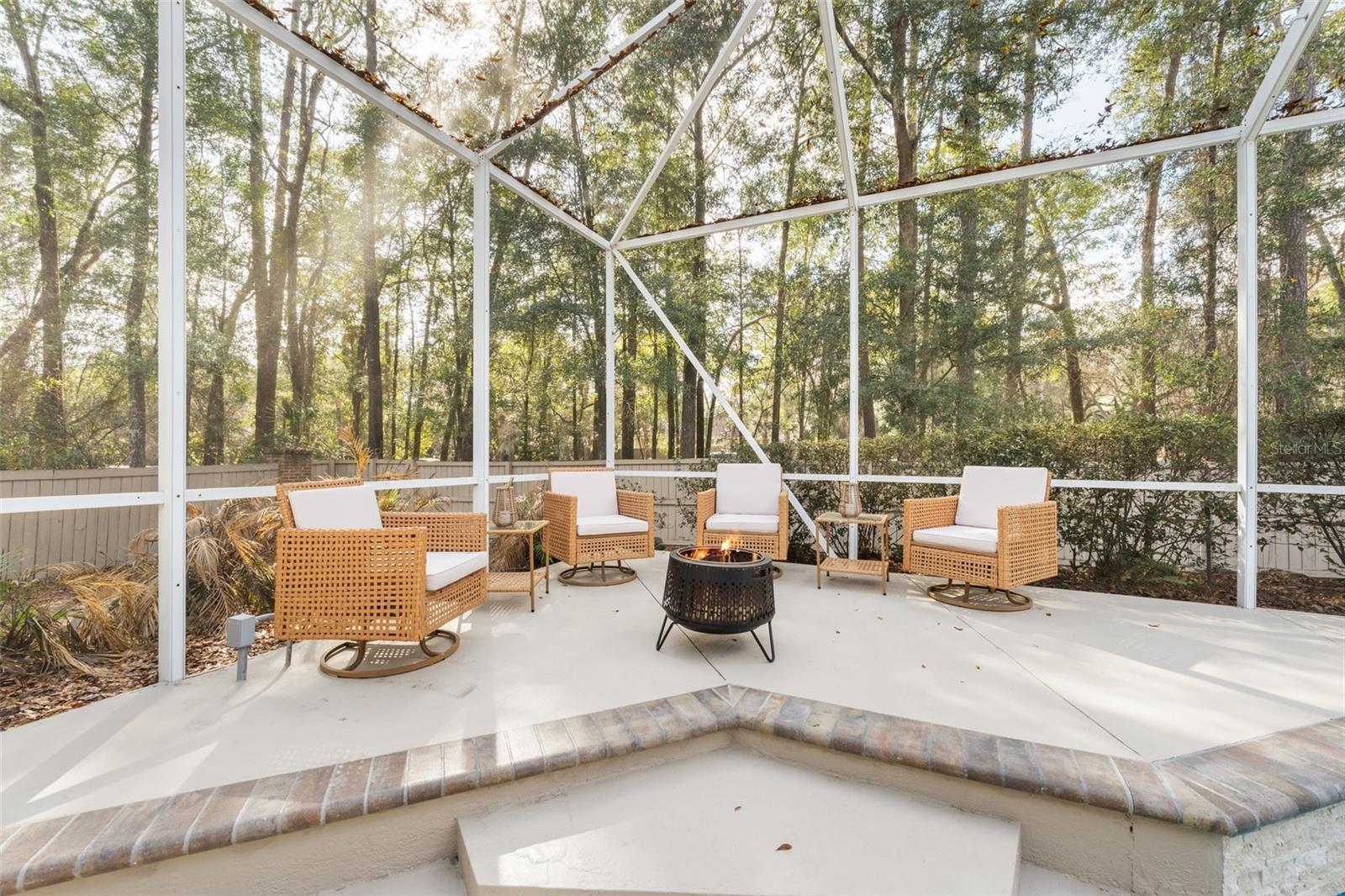 Listing photo id 38 for 8966 44th Lane