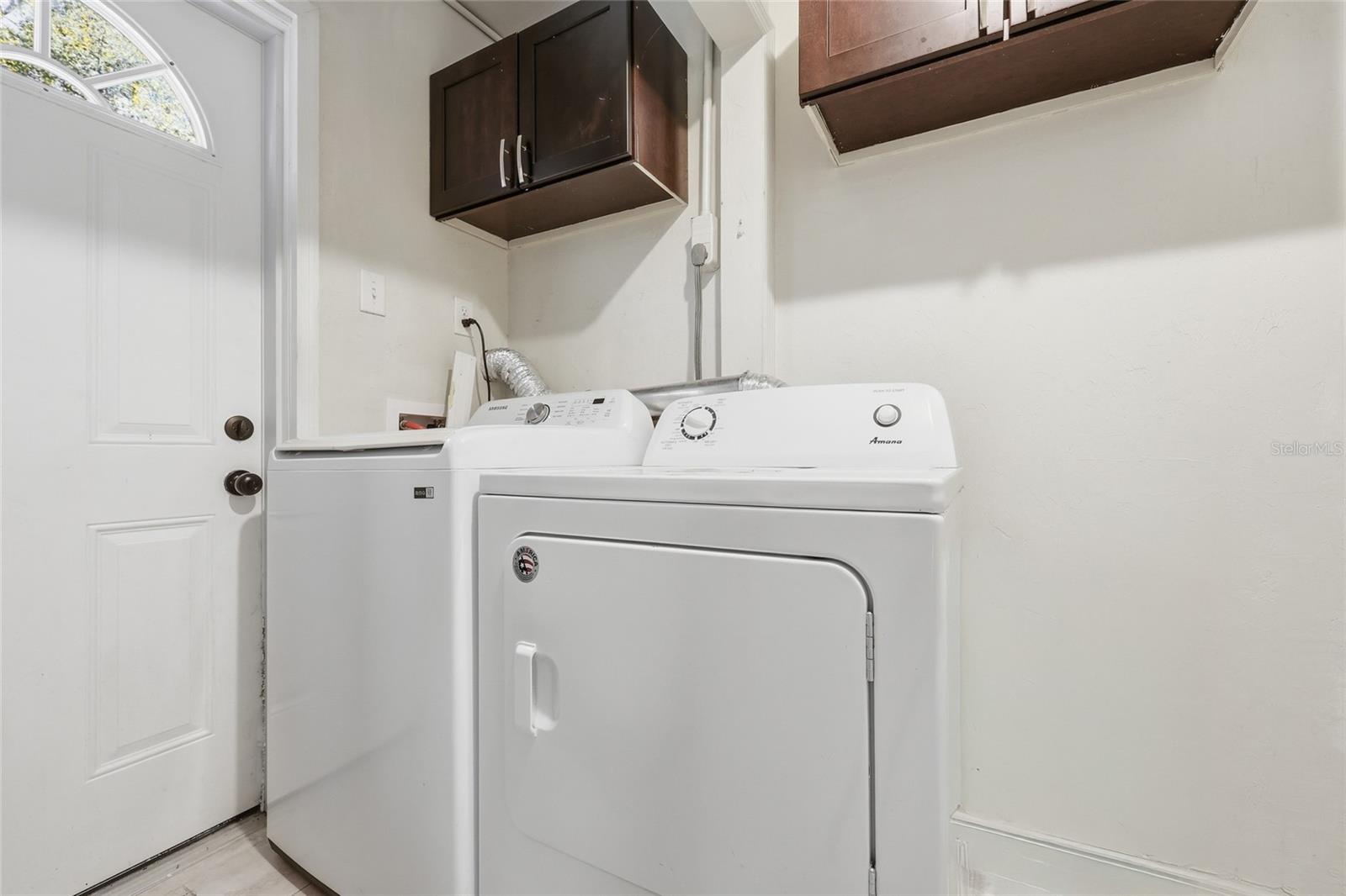 Image 12 of 26 For 431 32 Avenue