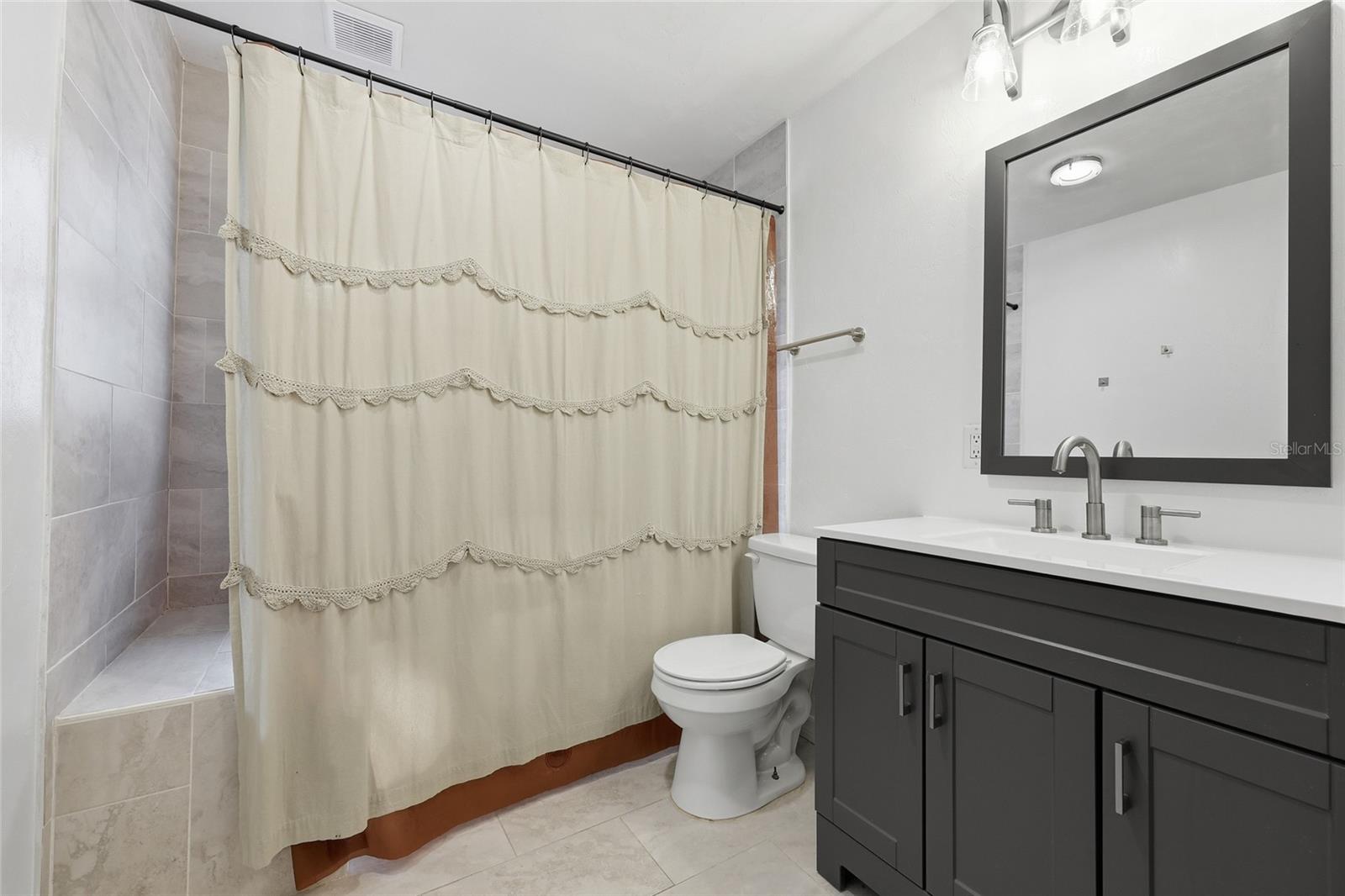 Image 21 of 26 For 431 32 Avenue