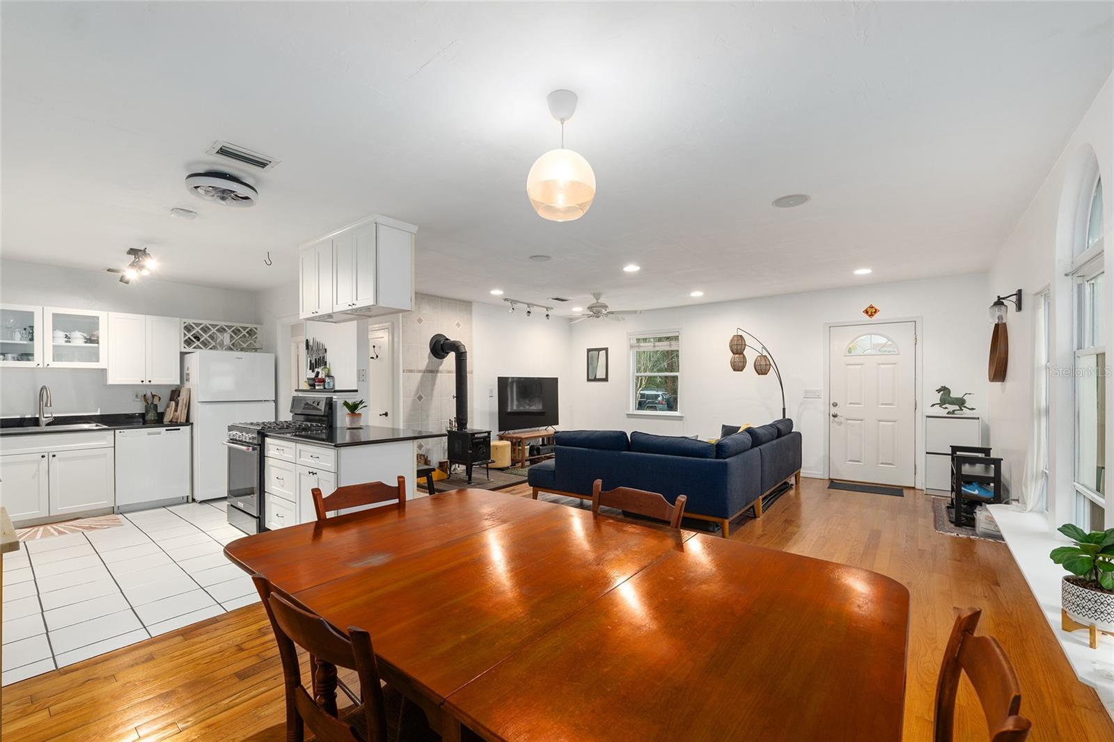 Image 12 of 47 For 929 7th Avenue