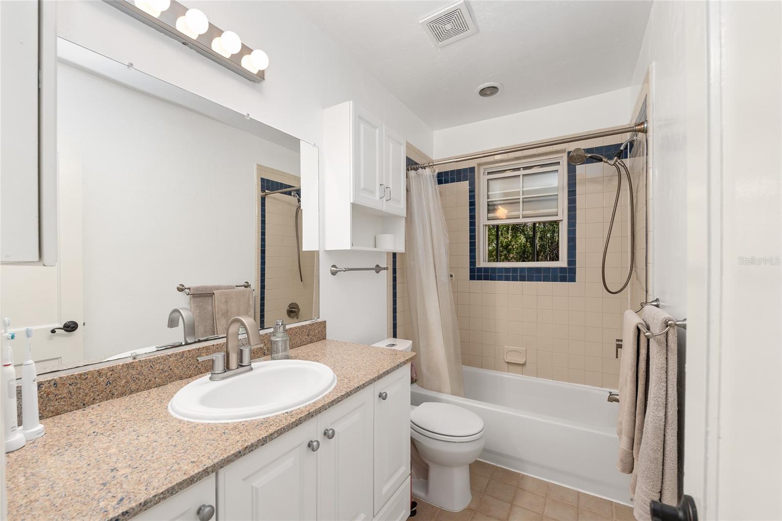 Image 21 of 47 For 929 7th Avenue