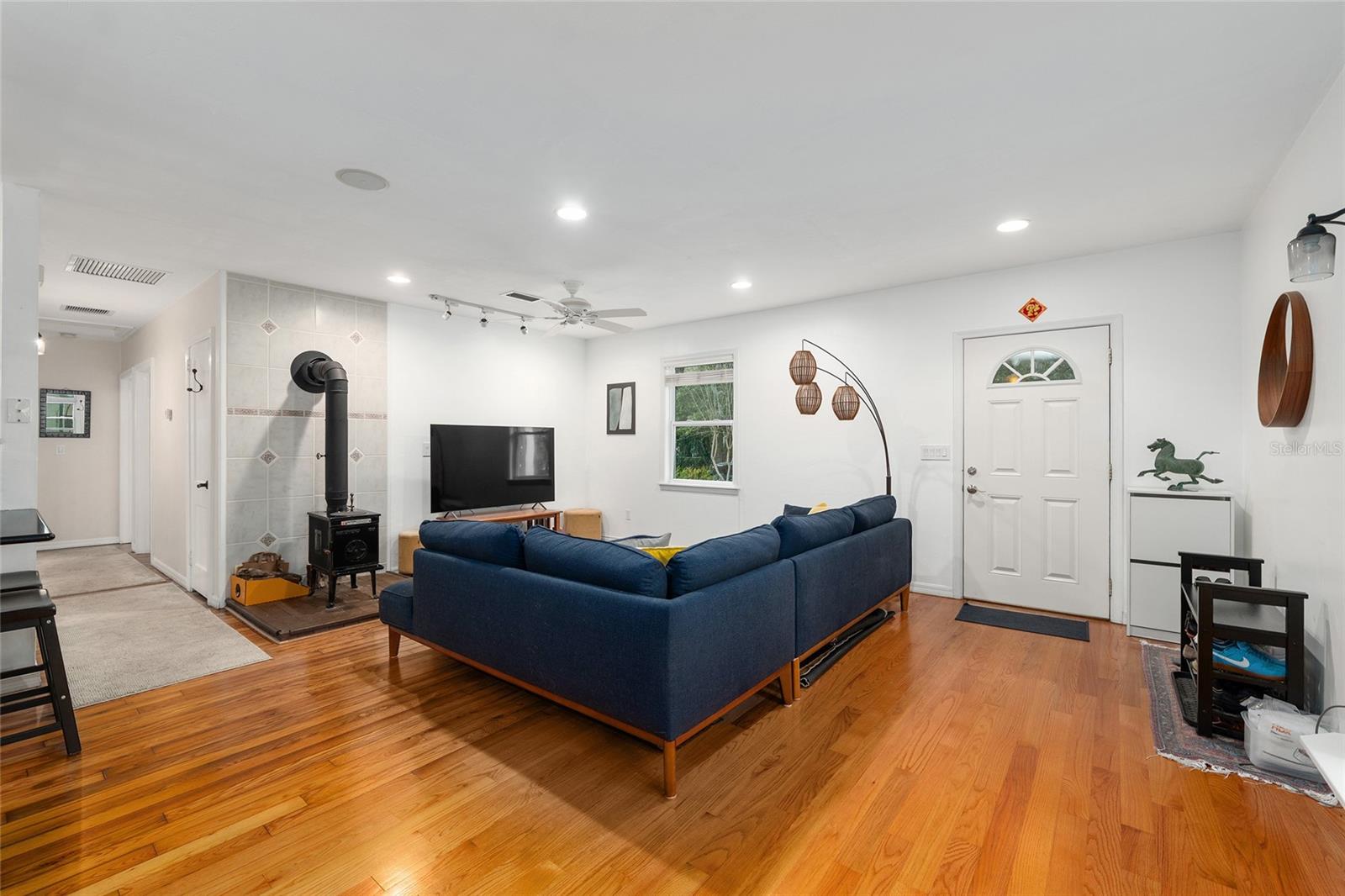 Image 7 of 47 For 929 7th Avenue