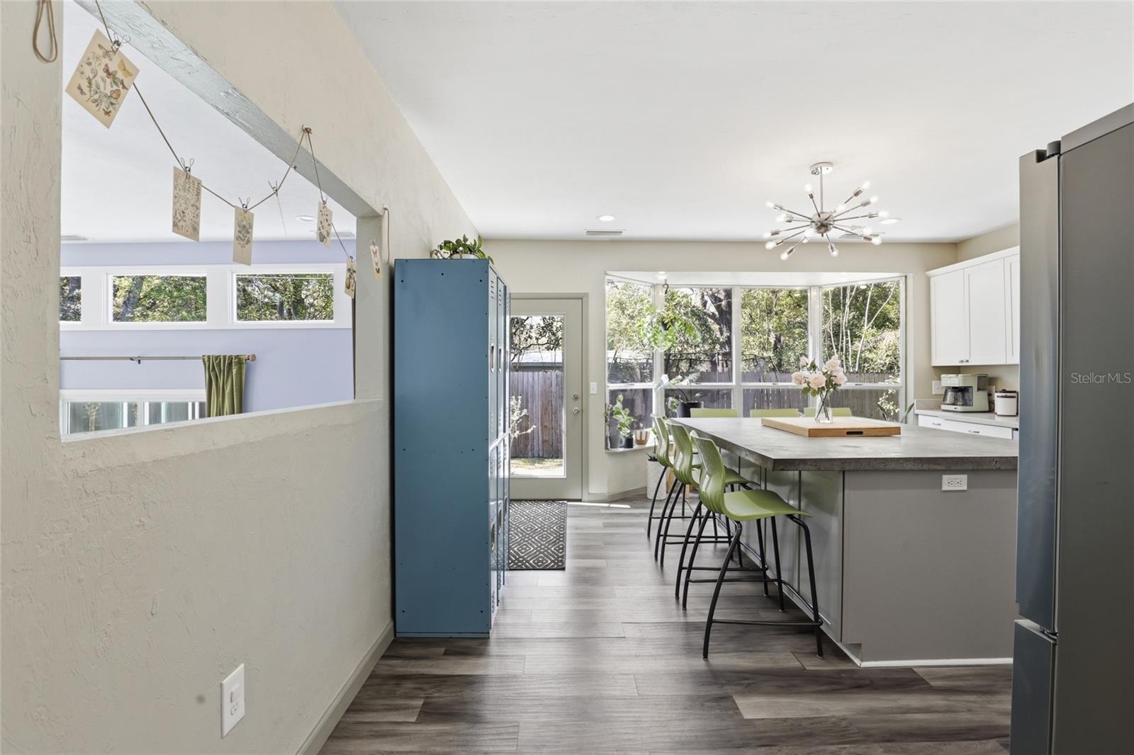 Image 11 of 54 For 600 35th Street