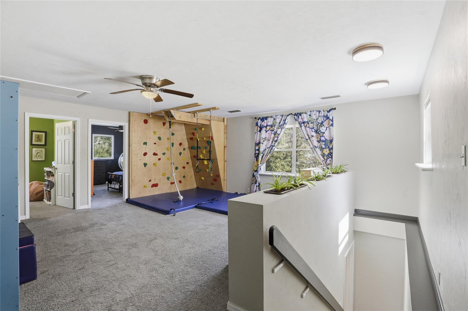 Image 30 of 54 For 600 35th Street