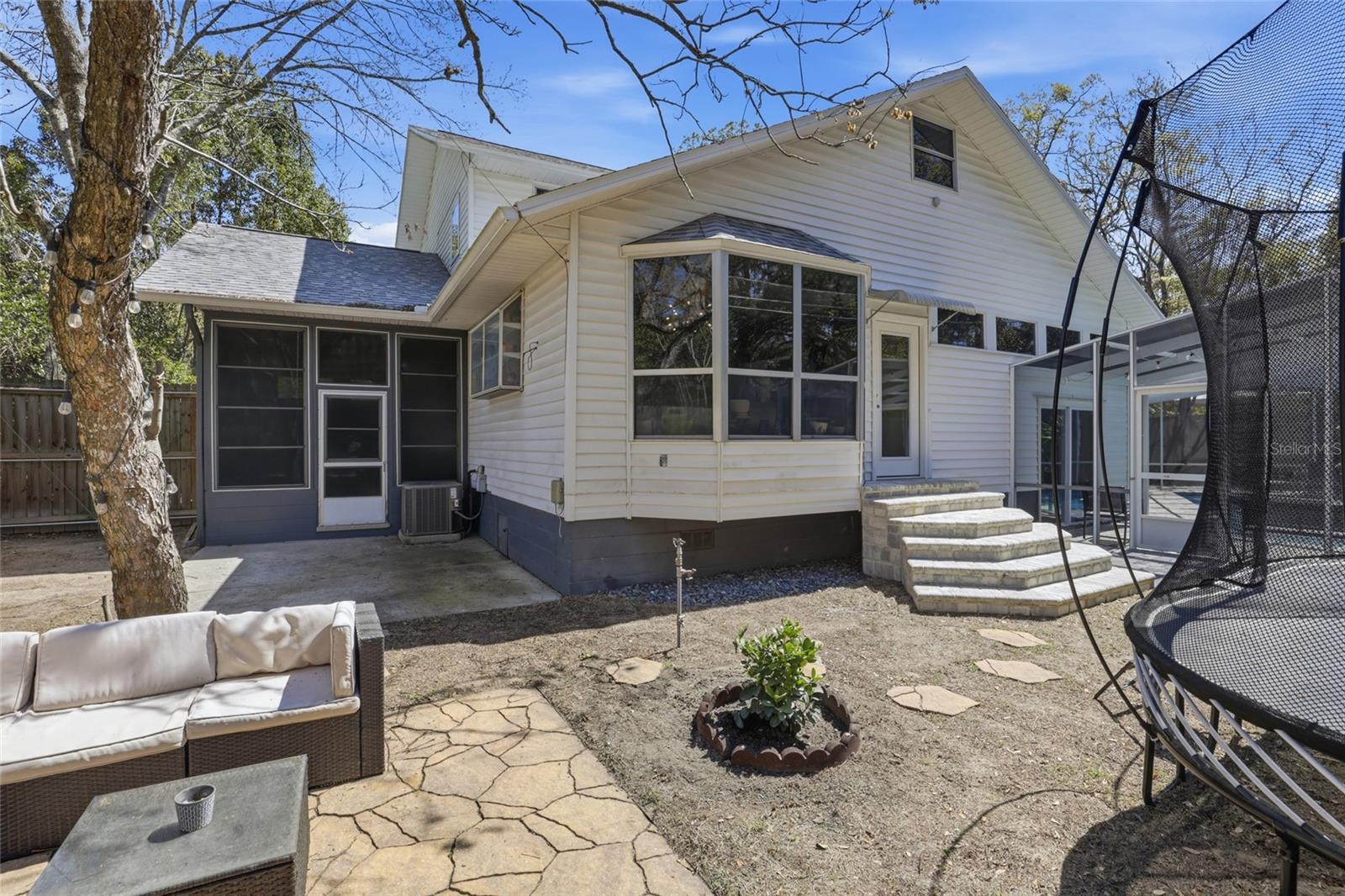 Image 43 of 54 For 600 35th Street