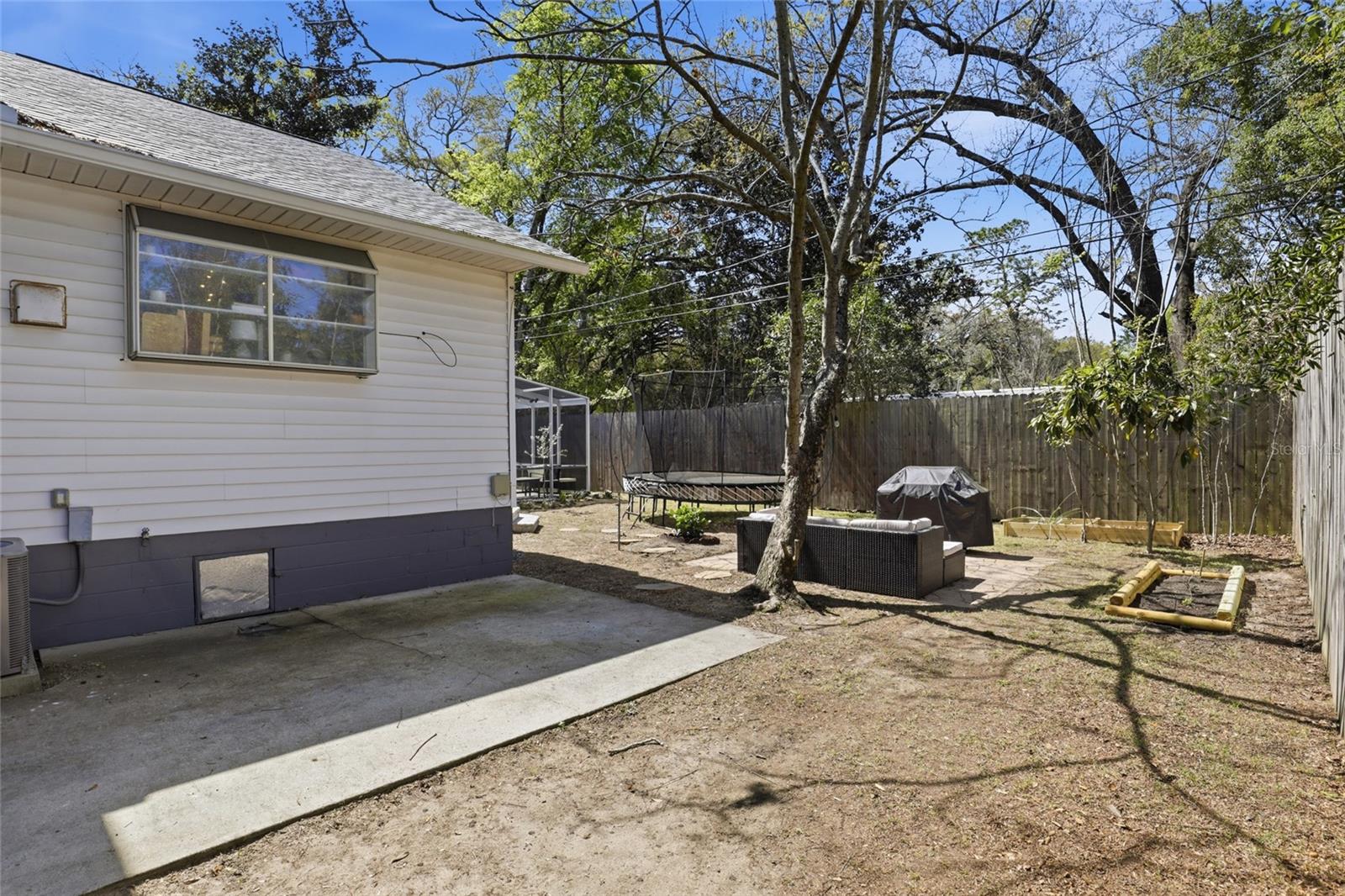 Image 47 of 54 For 600 35th Street