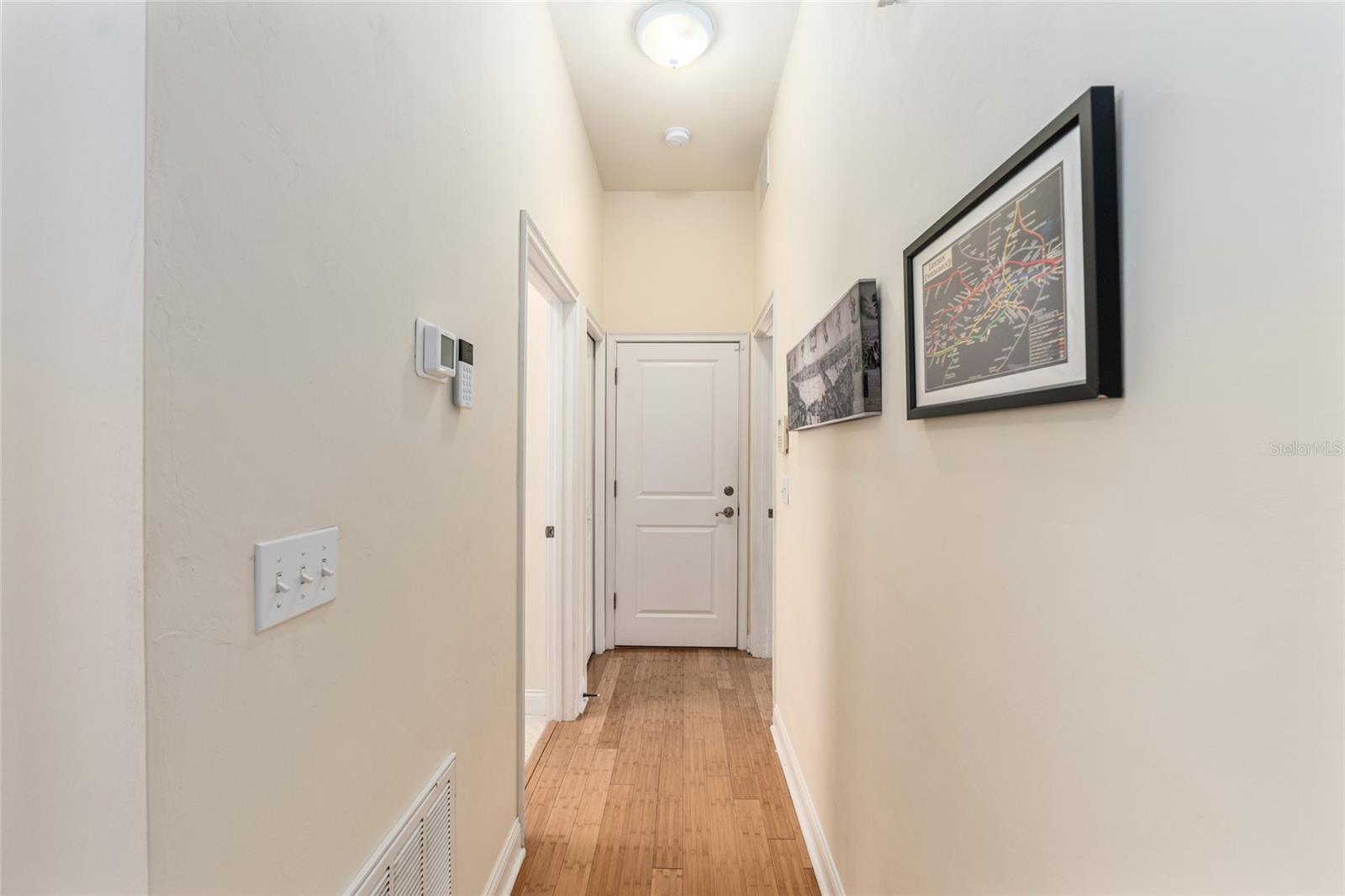 Image 17 of 51 For 5034 11th Place