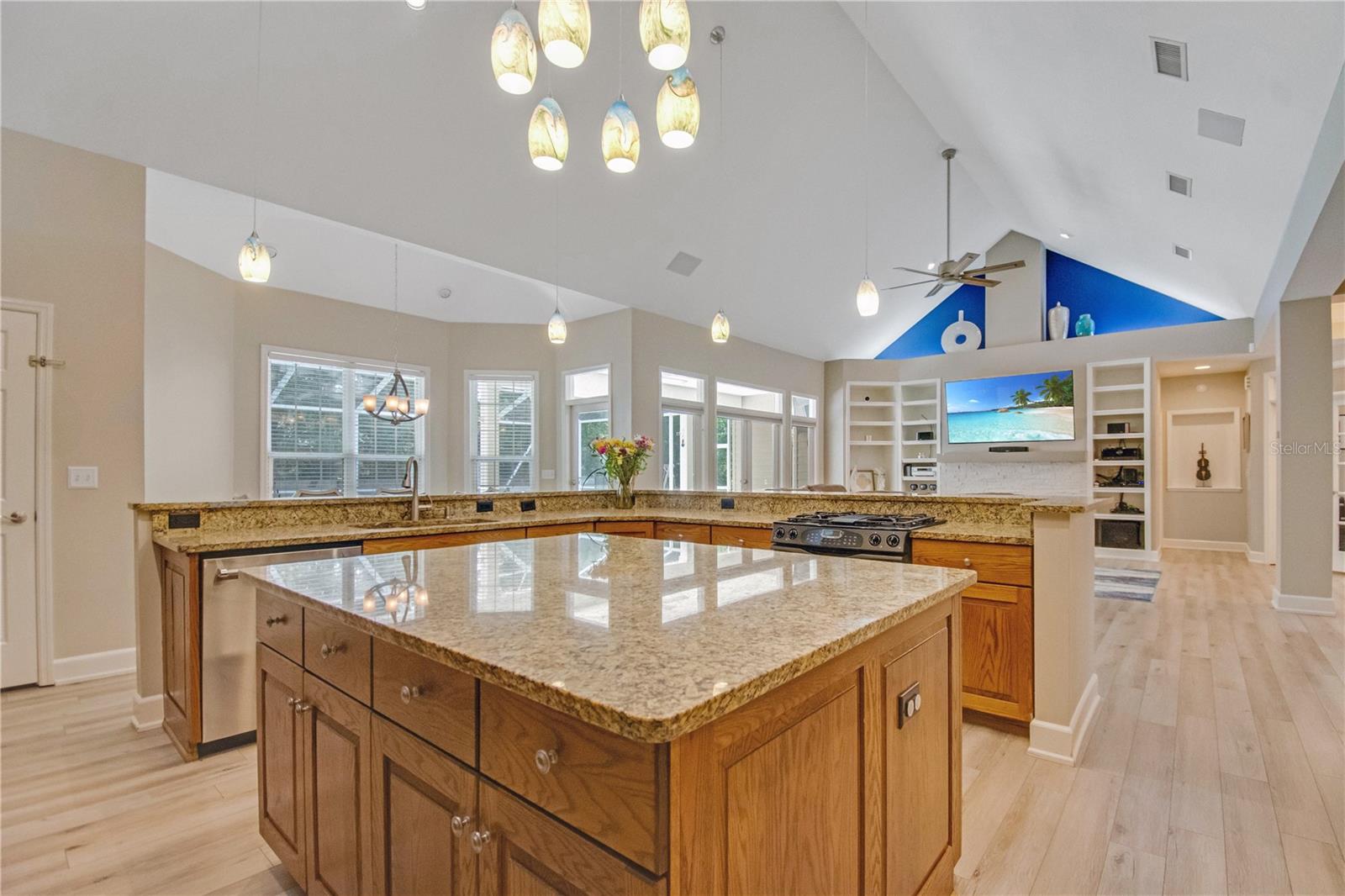 Image 12 of 51 For 4923 62nd Street