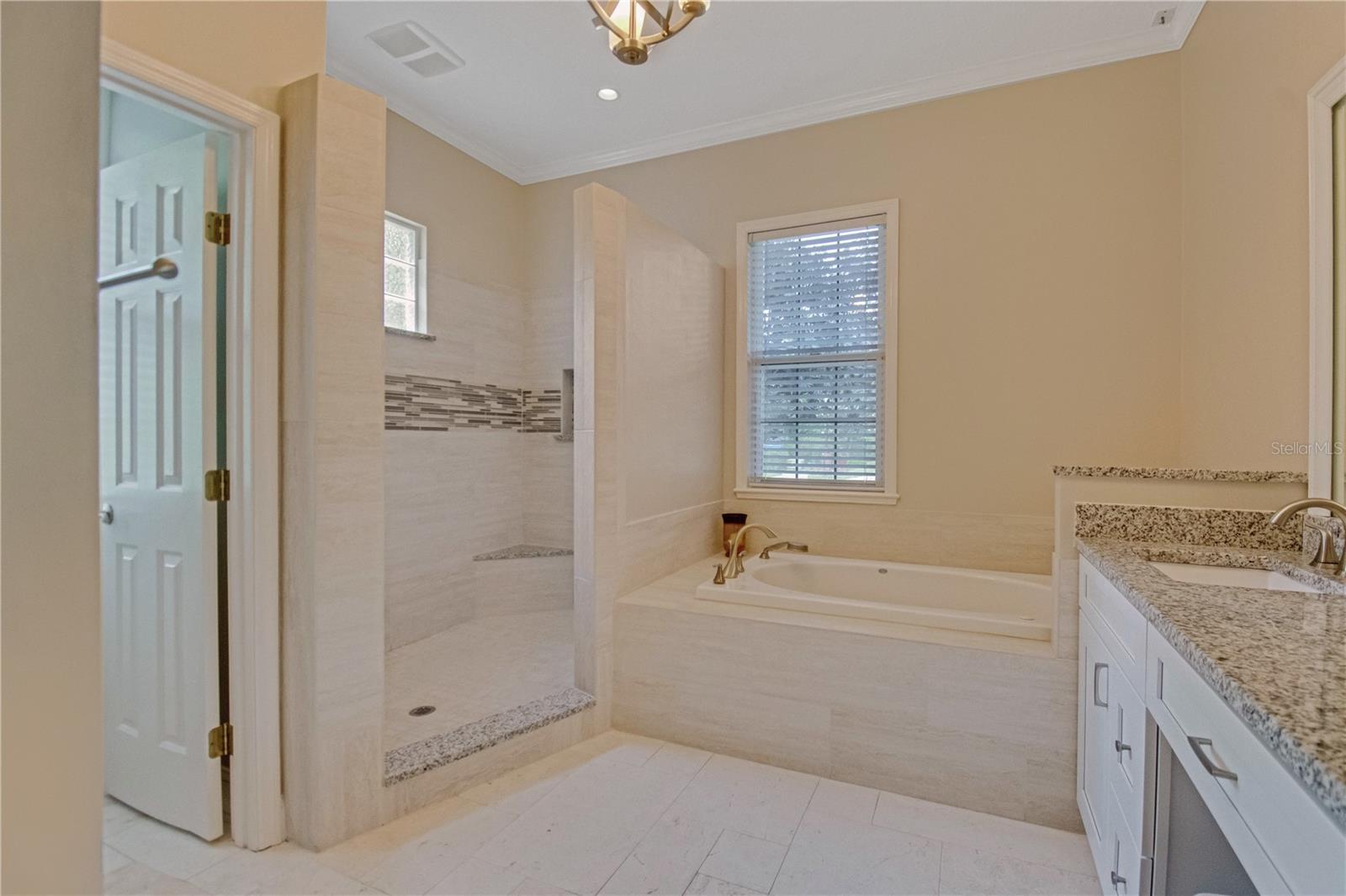 Image 22 of 51 For 4923 62nd Street