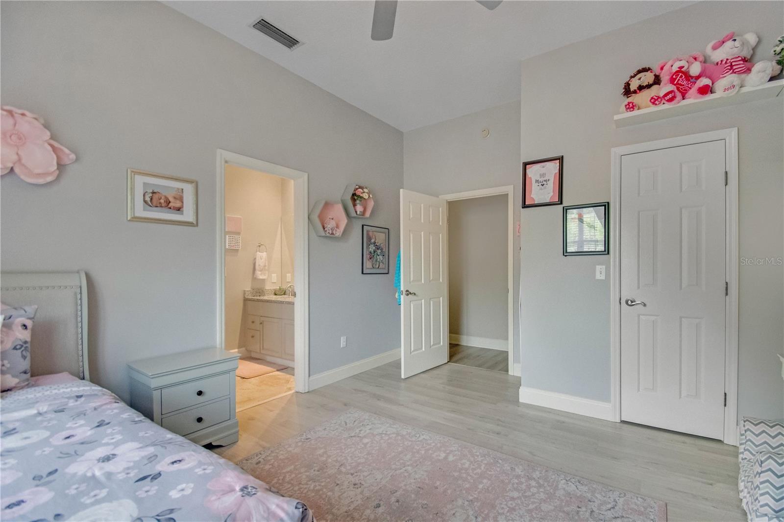 Image 30 of 51 For 4923 62nd Street