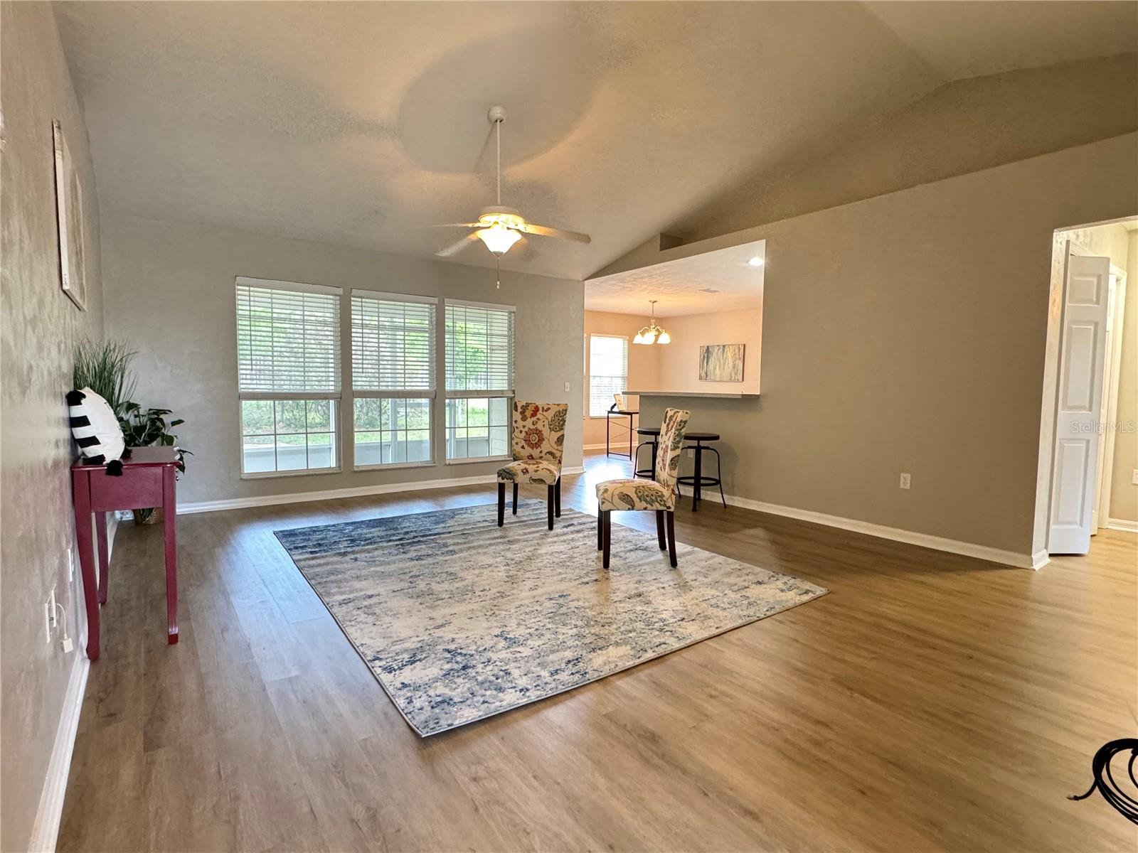 Image 2 of 16 For 25322 10th Avenue