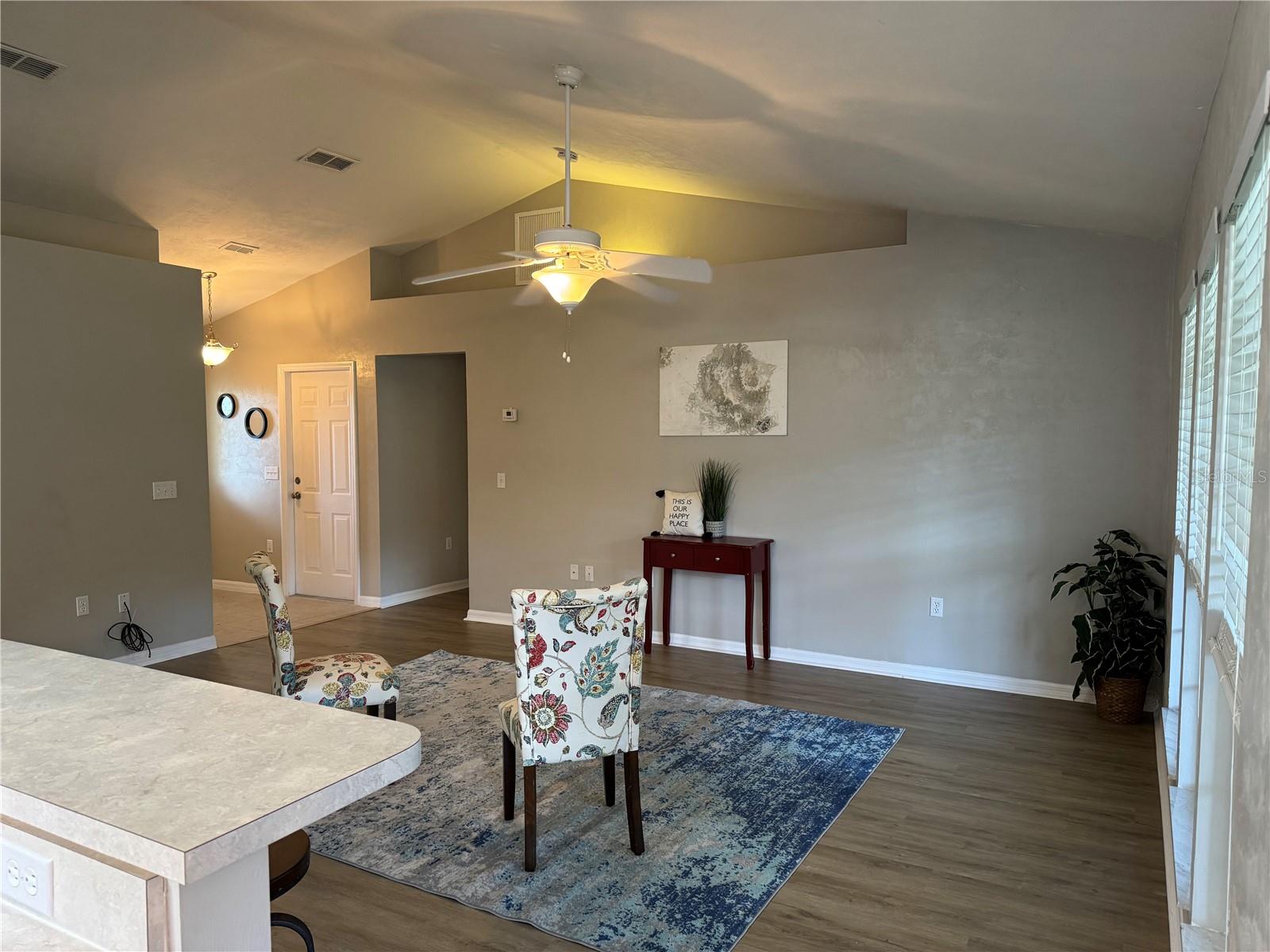 Image 3 of 16 For 25322 10th Avenue