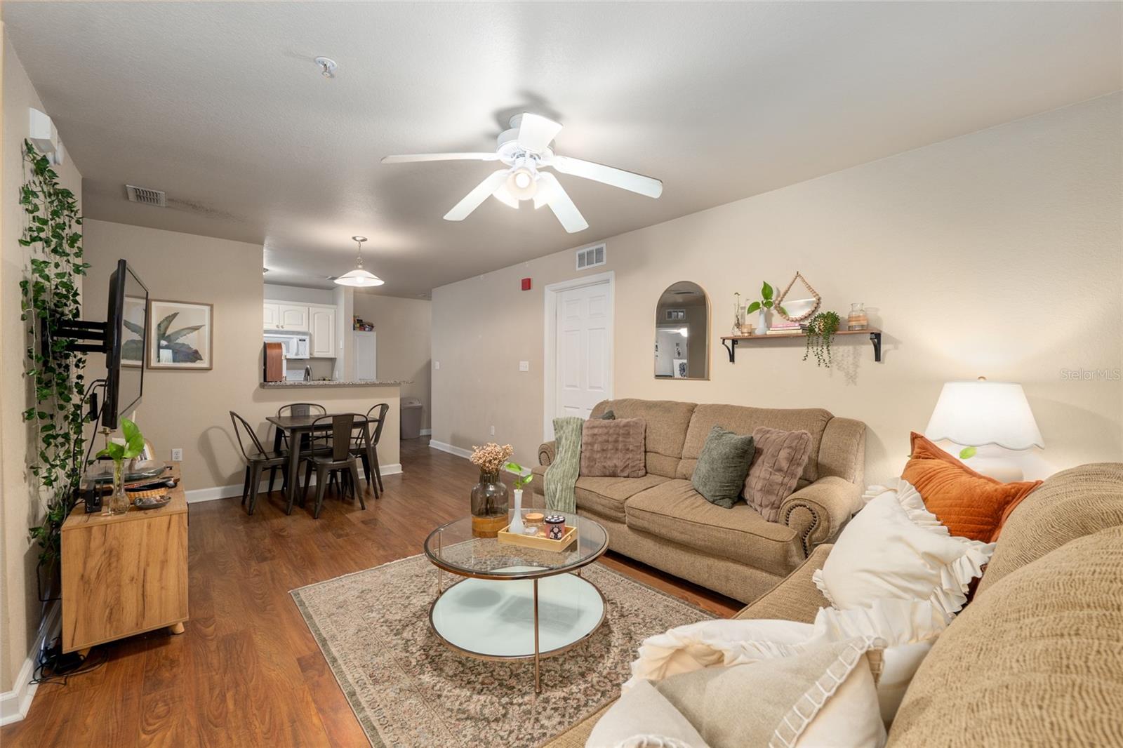 Image 13 of 37 For 835 9th Street 103