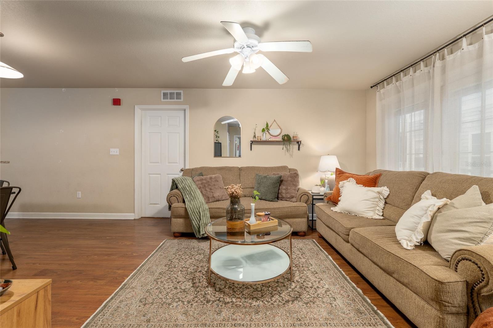 Image 15 of 37 For 835 9th Street 103