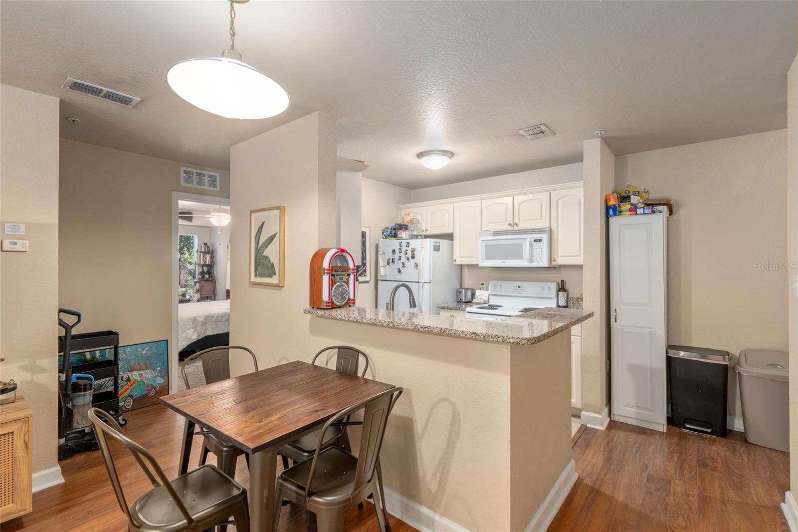 Image 7 of 37 For 835 9th Street 103