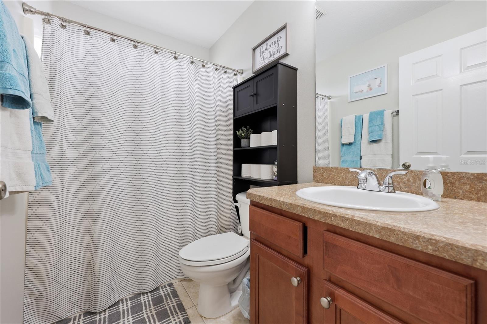 Image 20 of 26 For 276 Holly Glen