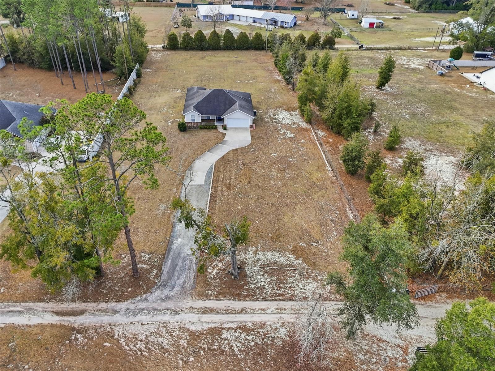 Image 25 of 26 For 276 Holly Glen