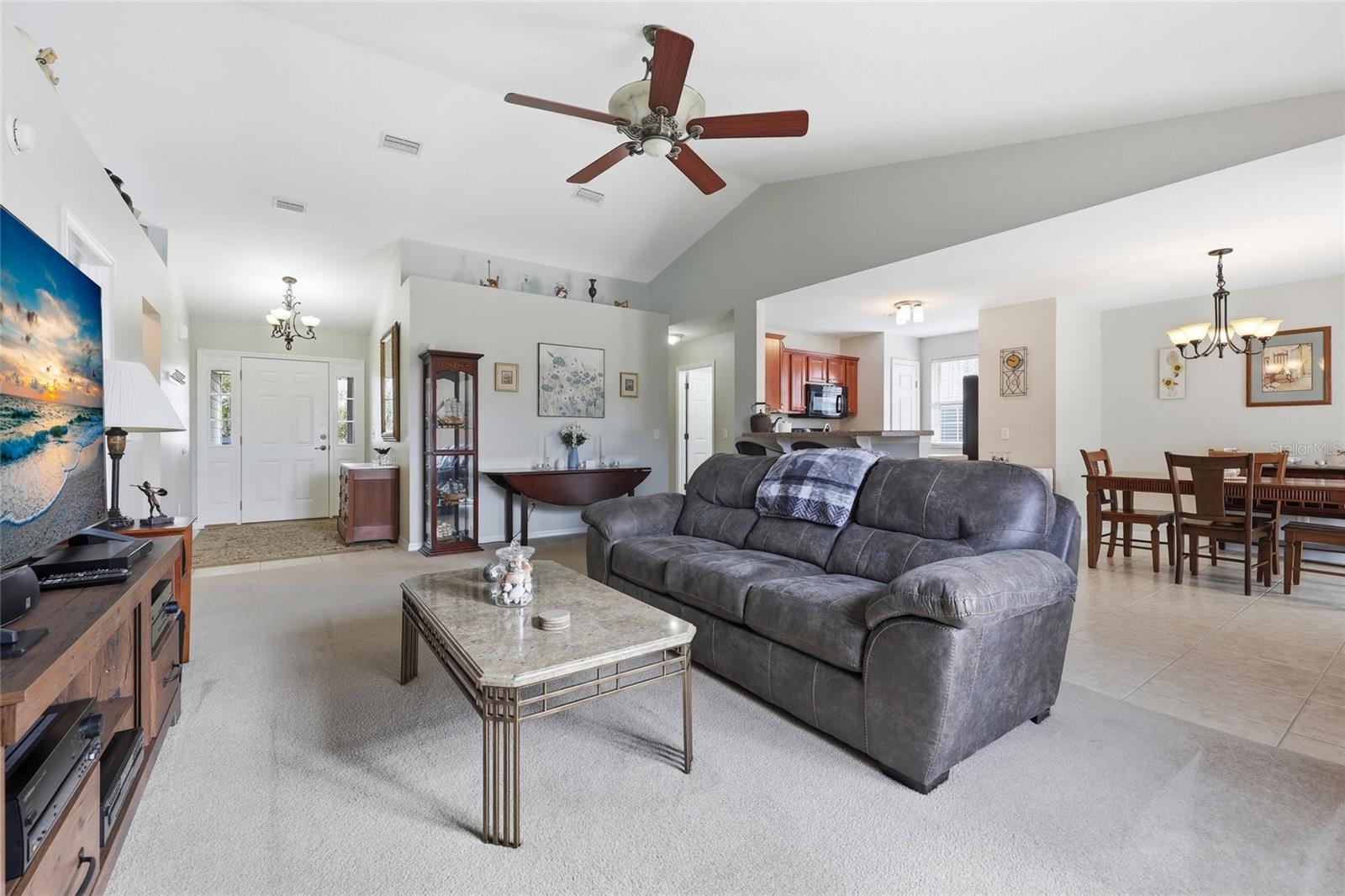 Image 8 of 26 For 276 Holly Glen