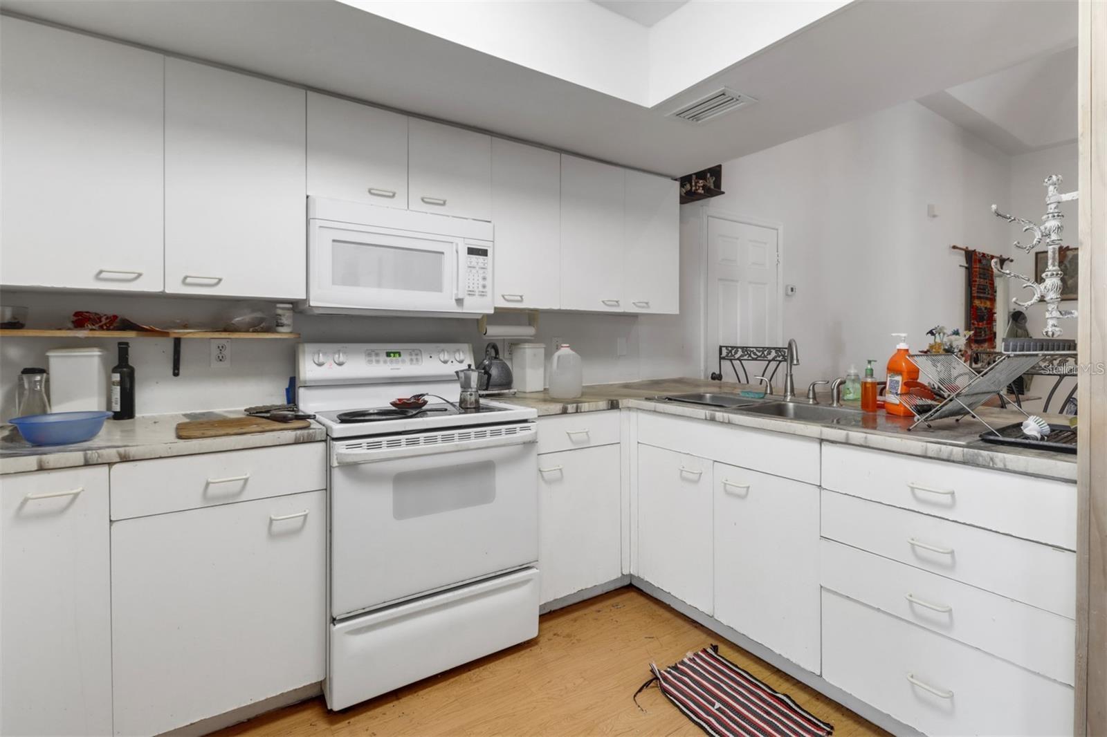 Image 15 of 39 For 1000 Rabbit Run Road