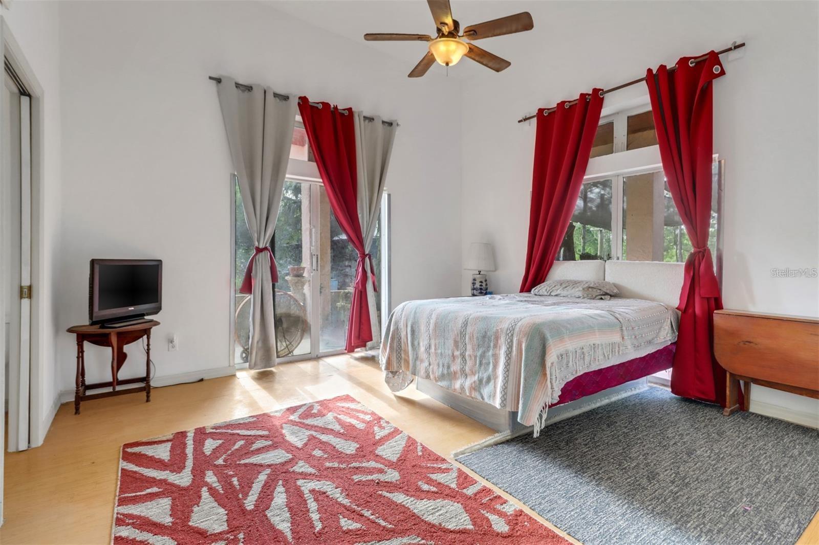 Image 17 of 39 For 1000 Rabbit Run Road