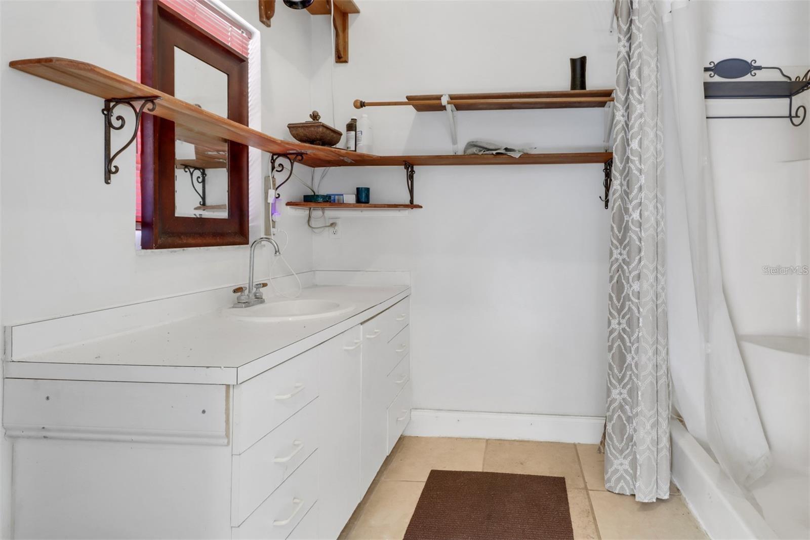 Image 20 of 39 For 1000 Rabbit Run Road