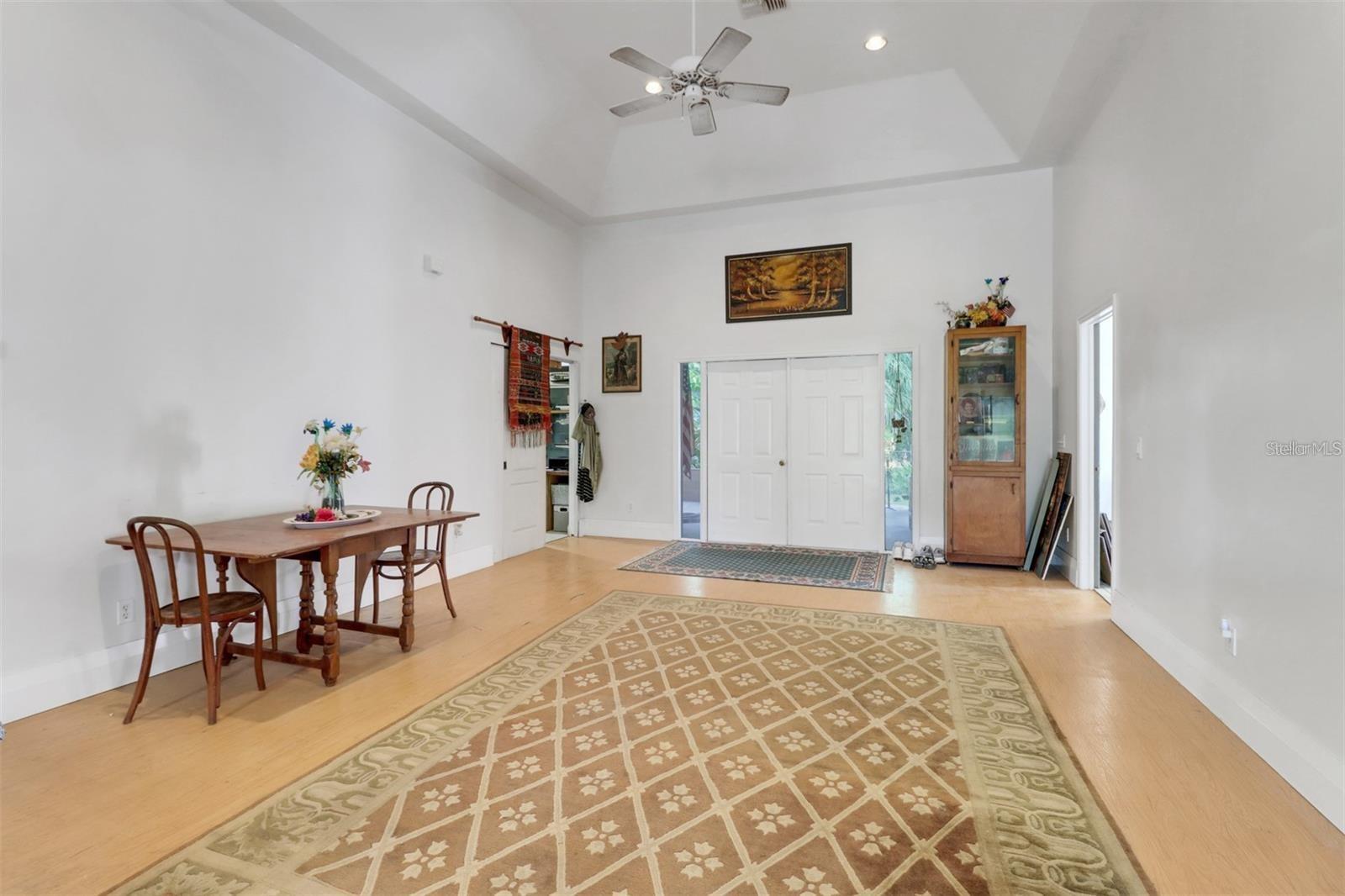 Image 9 of 39 For 1000 Rabbit Run Road