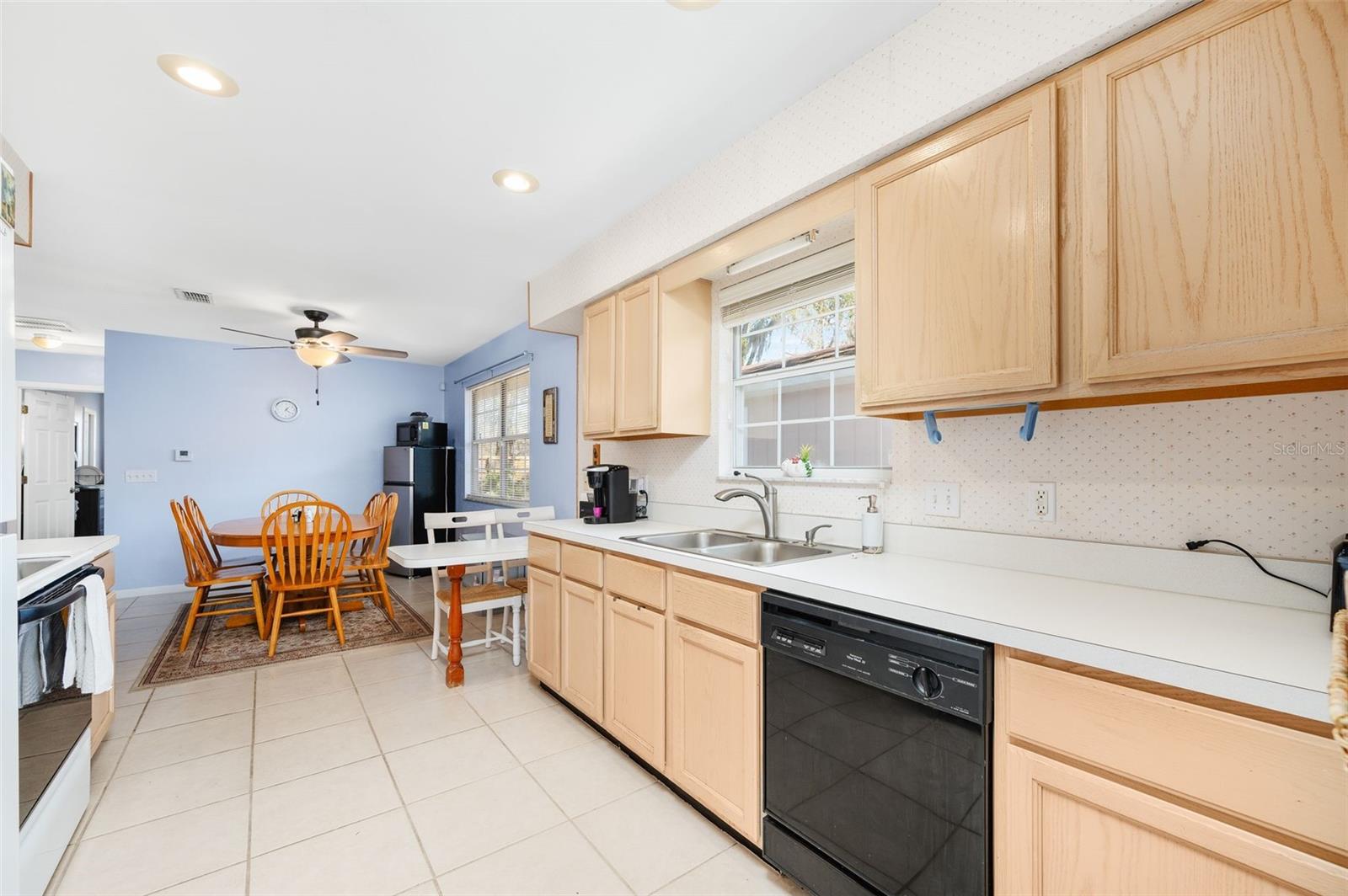 Image 12 of 29 For 8493 37th Terrace