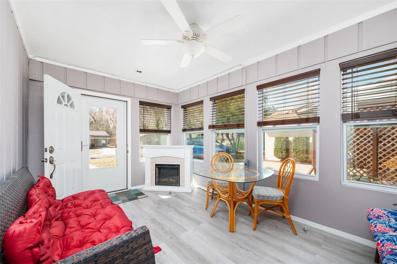 Image 8 of 29 For 8493 37th Terrace