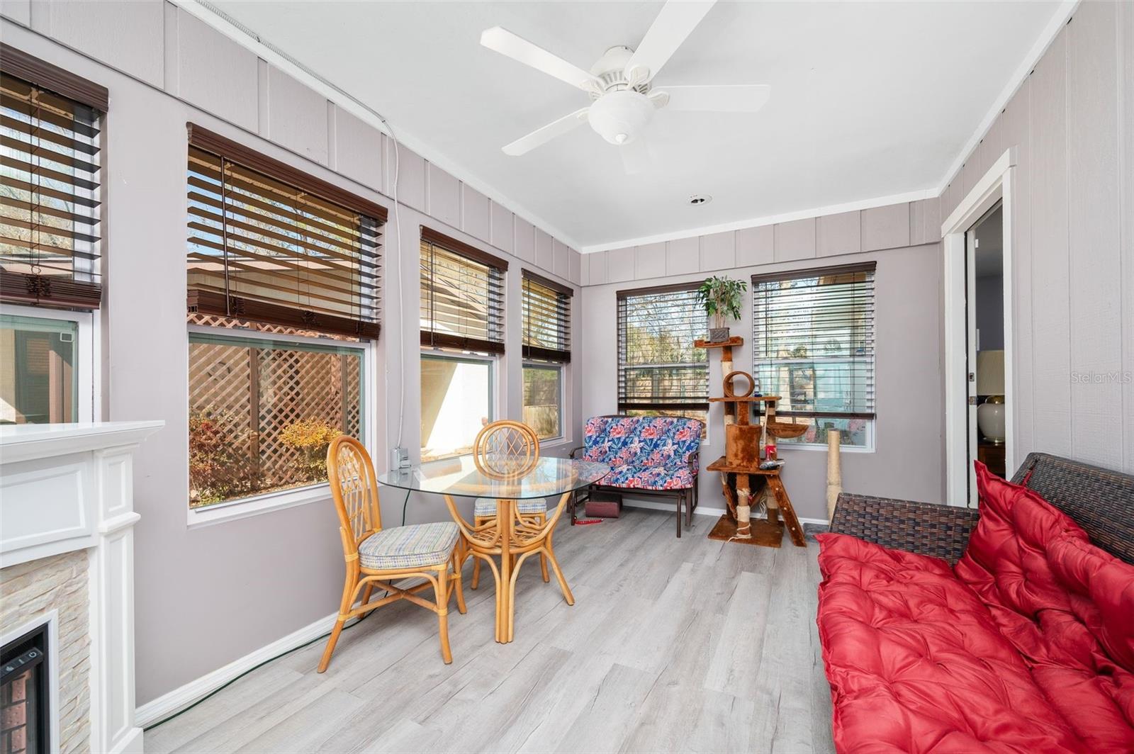 Image 9 of 29 For 8493 37th Terrace